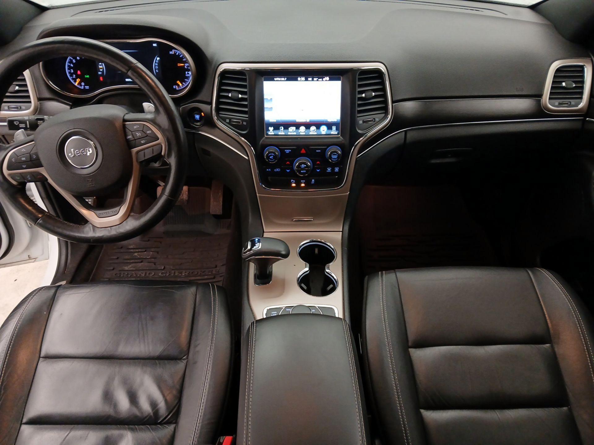 Thumbnail: 2014 Jeep Grand Cherokee - 9