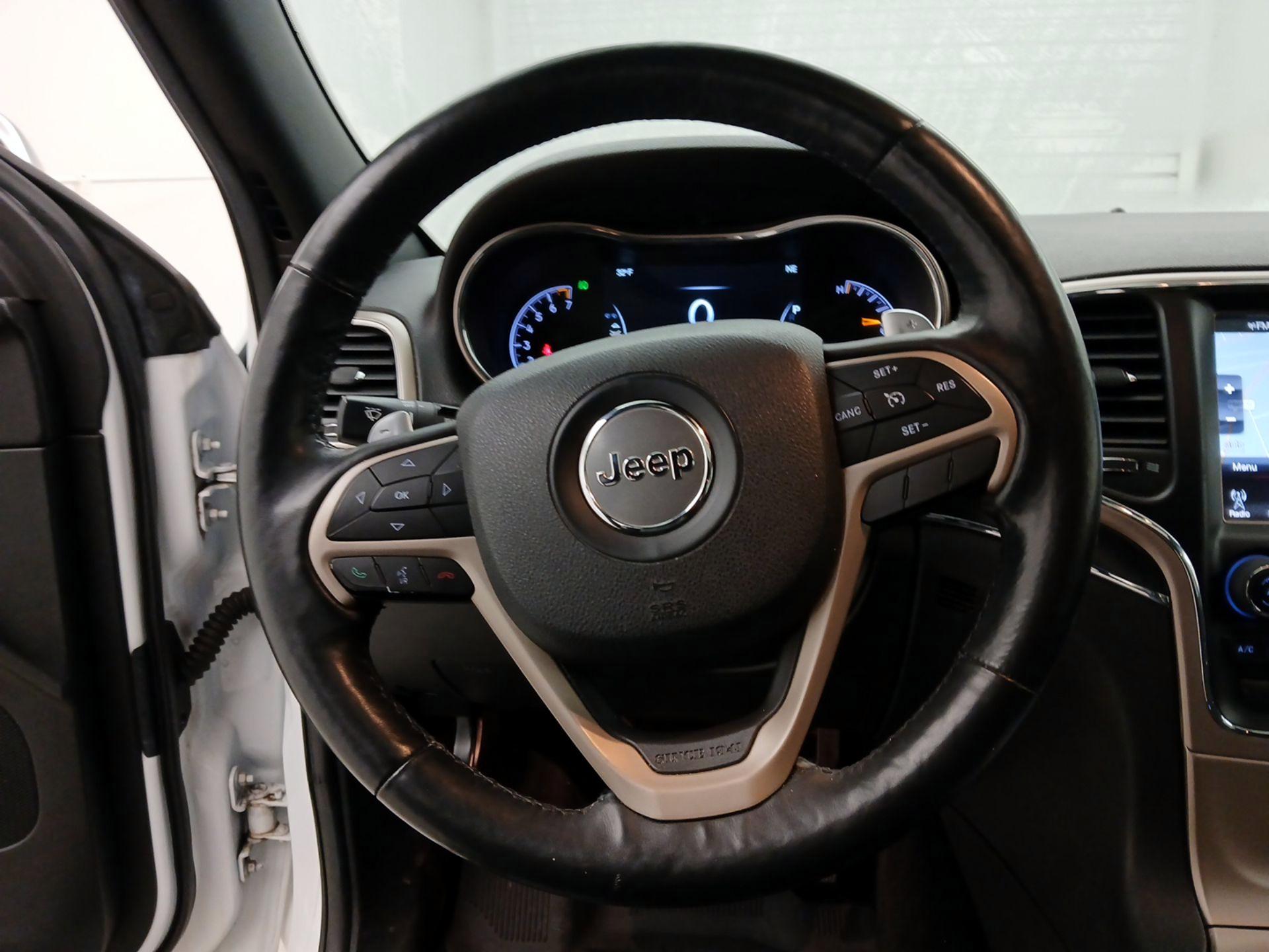 Thumbnail: 2014 Jeep Grand Cherokee - 10