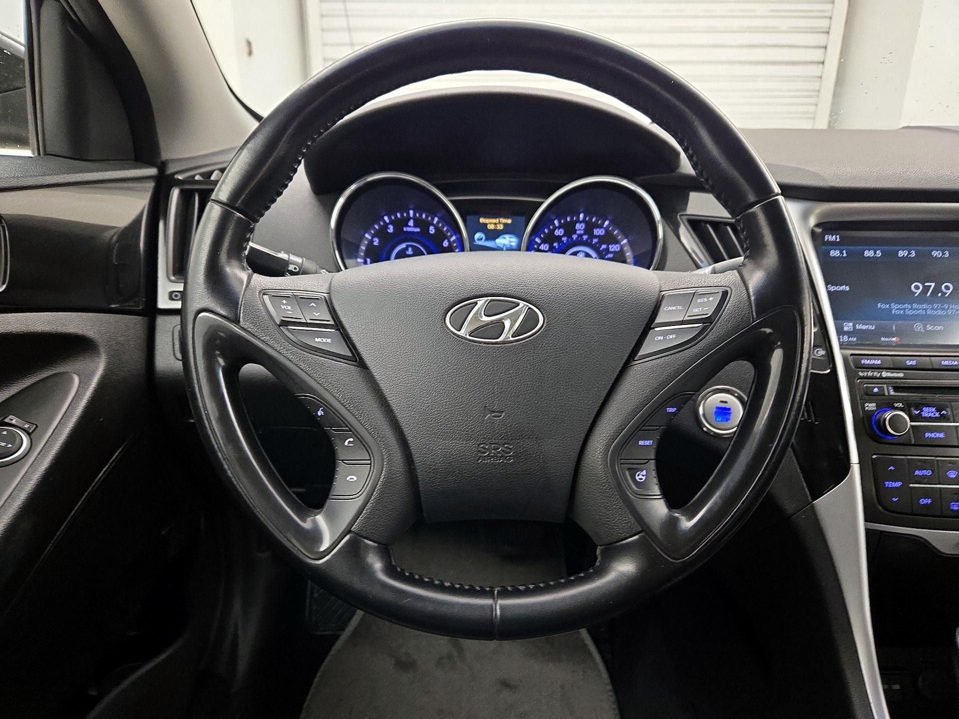 Thumbnail: 2014 Hyundai Sonata - 10