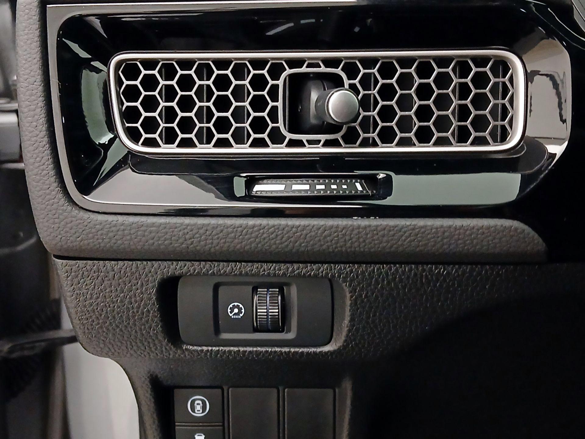 Thumbnail: 2024 Honda Civic - 13