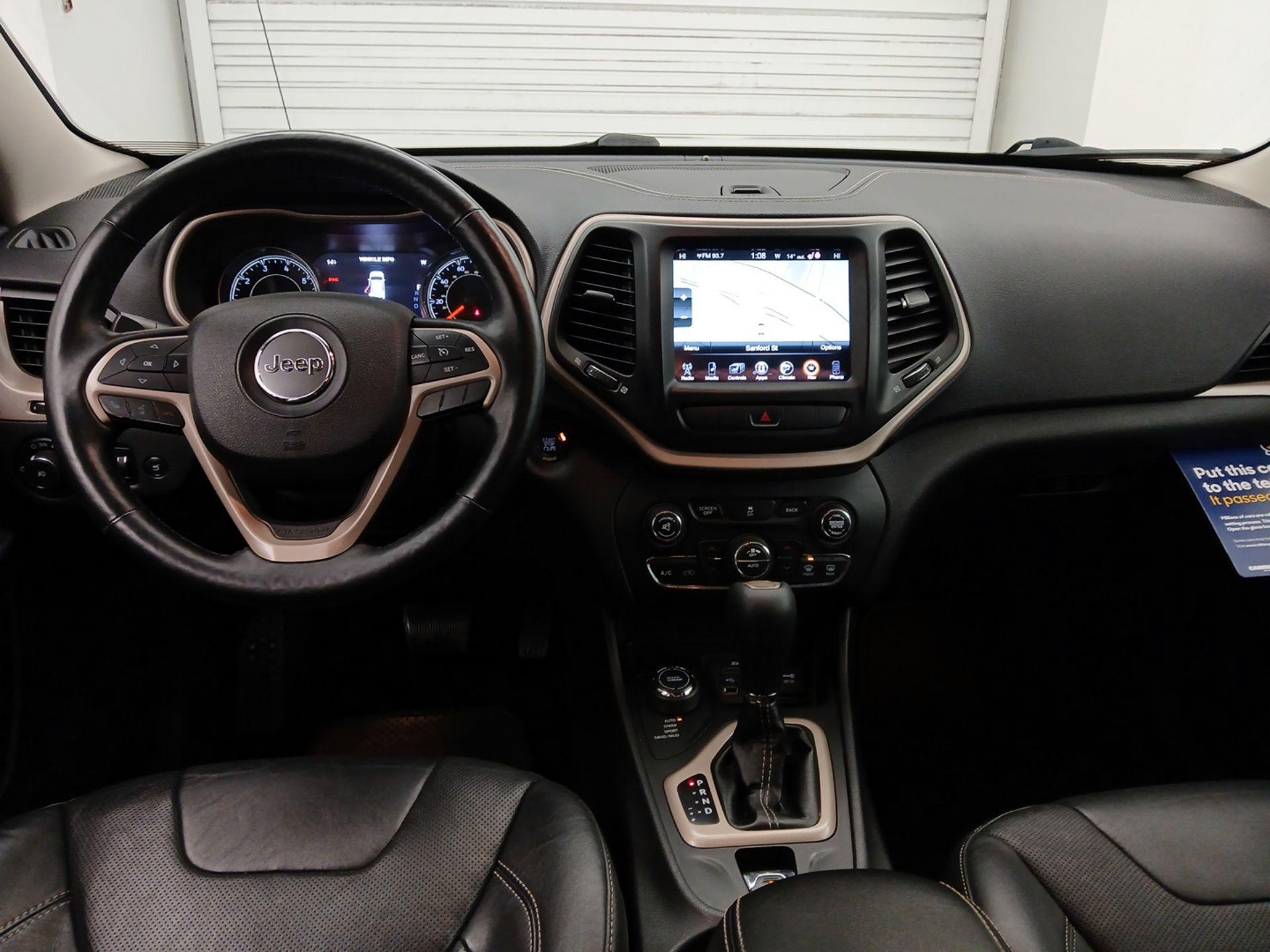 Thumbnail: 2015 Jeep Cherokee - 9