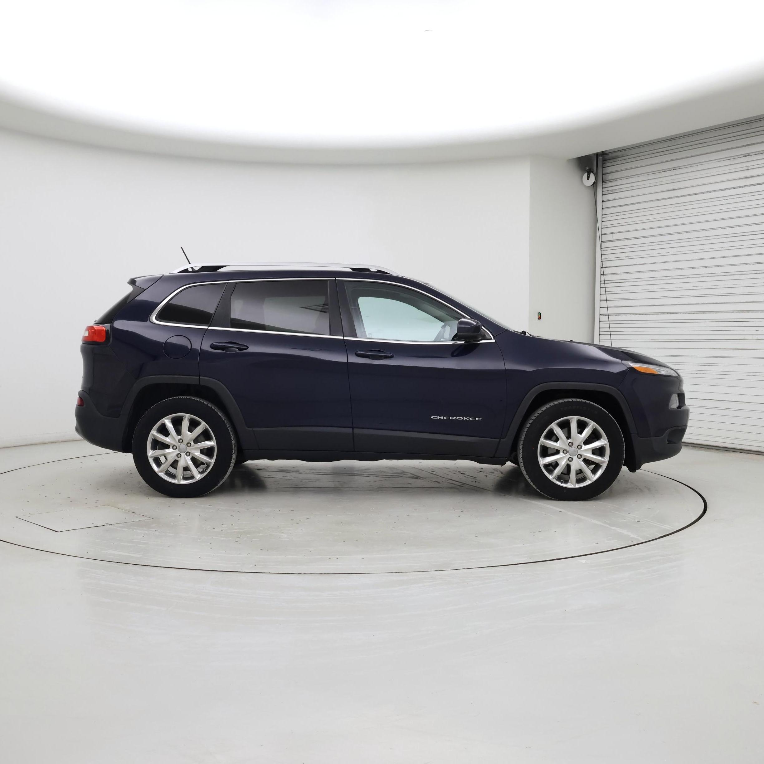 Thumbnail: 2015 Jeep Cherokee - 7