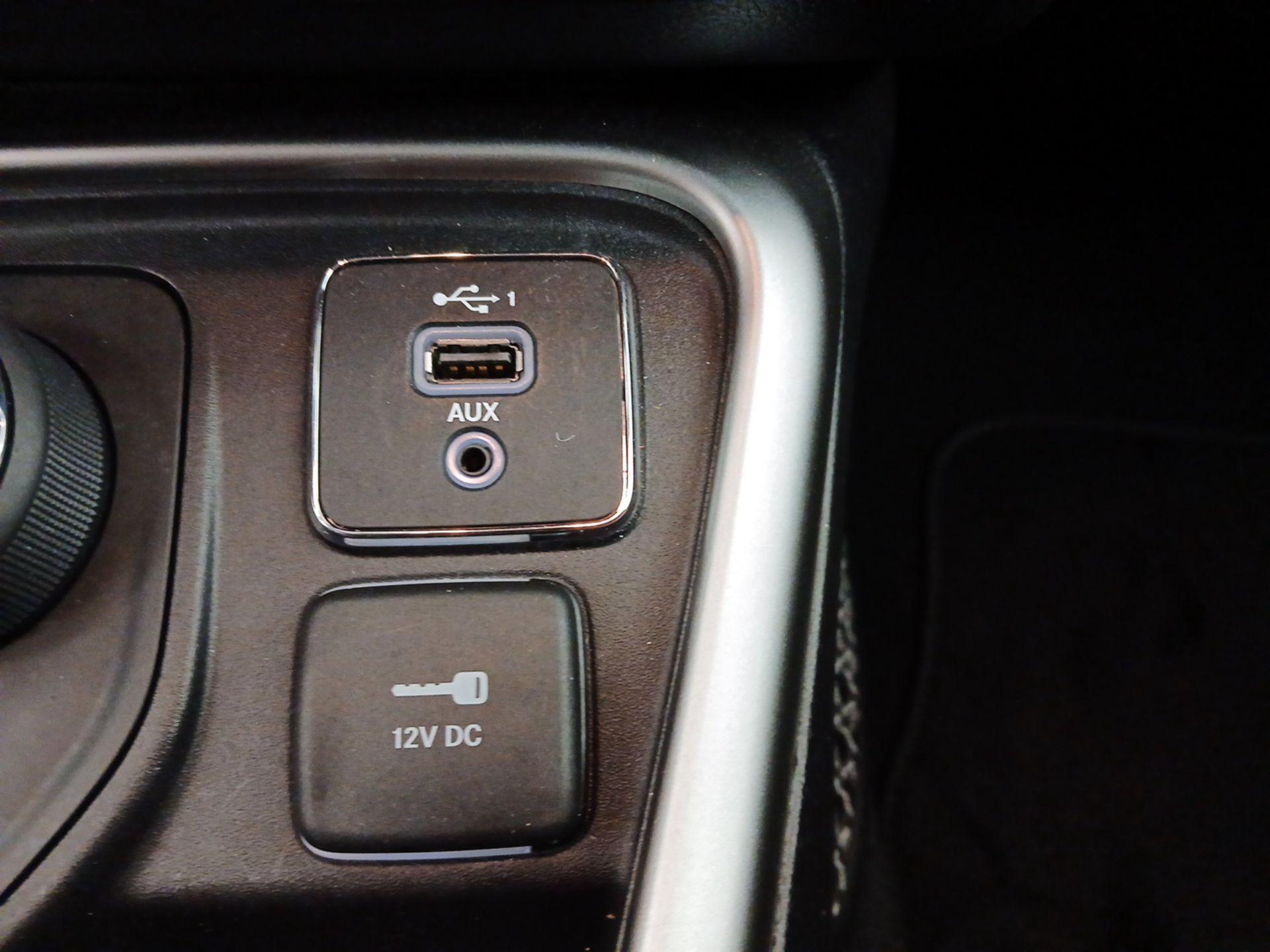 Thumbnail: 2020 Jeep Compass - 18