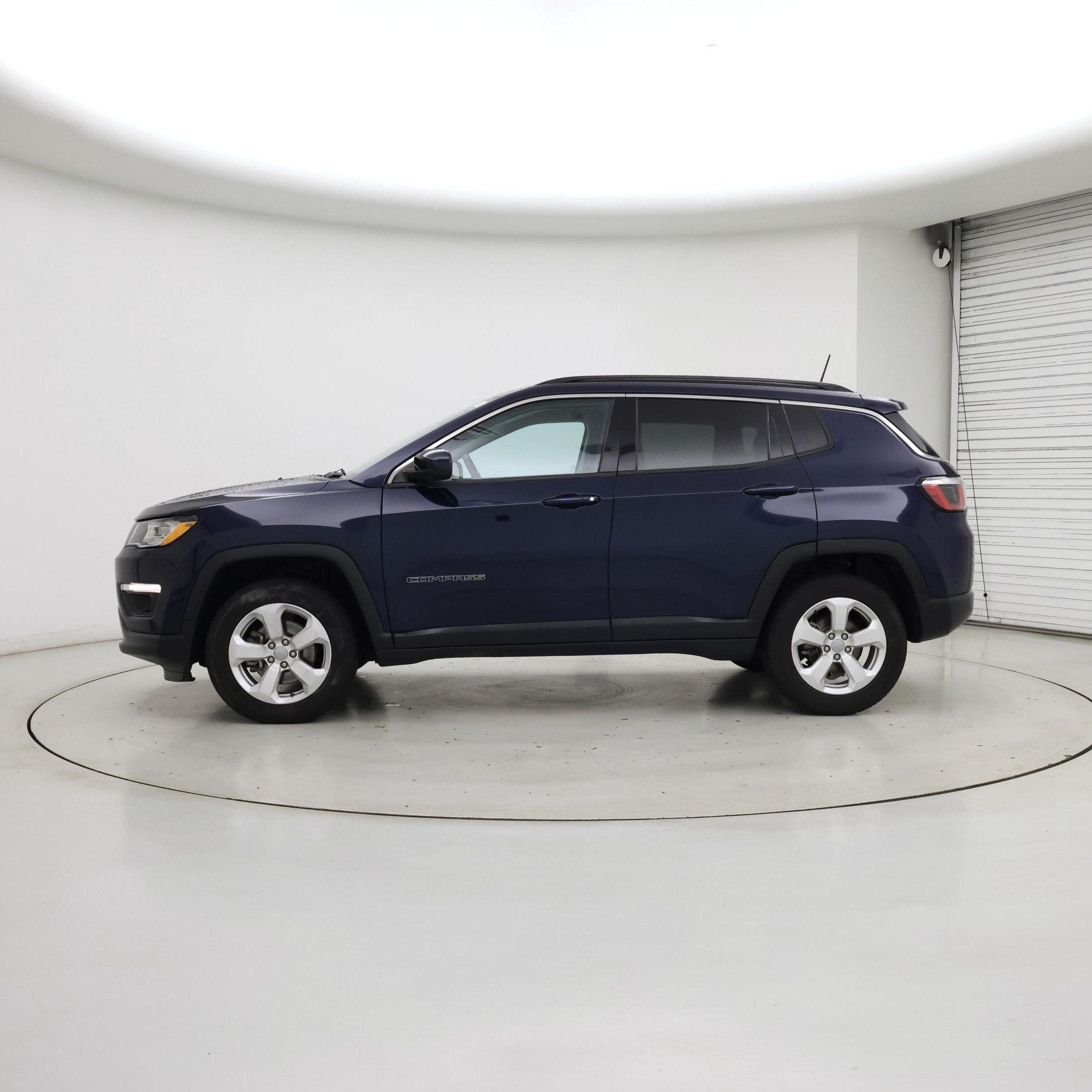 Thumbnail: 2020 Jeep Compass - 3