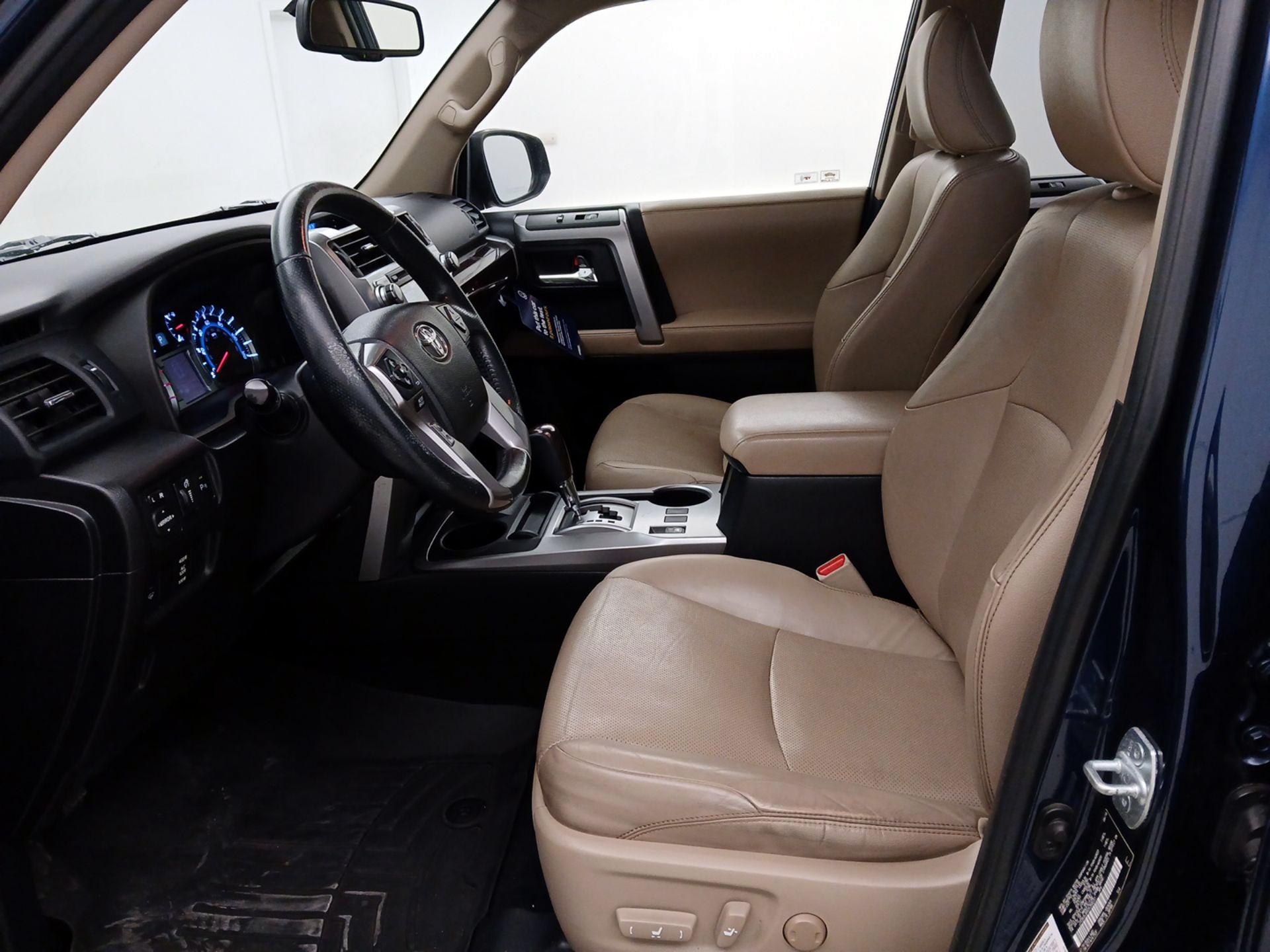 Thumbnail: 2016 Toyota 4Runner - 11