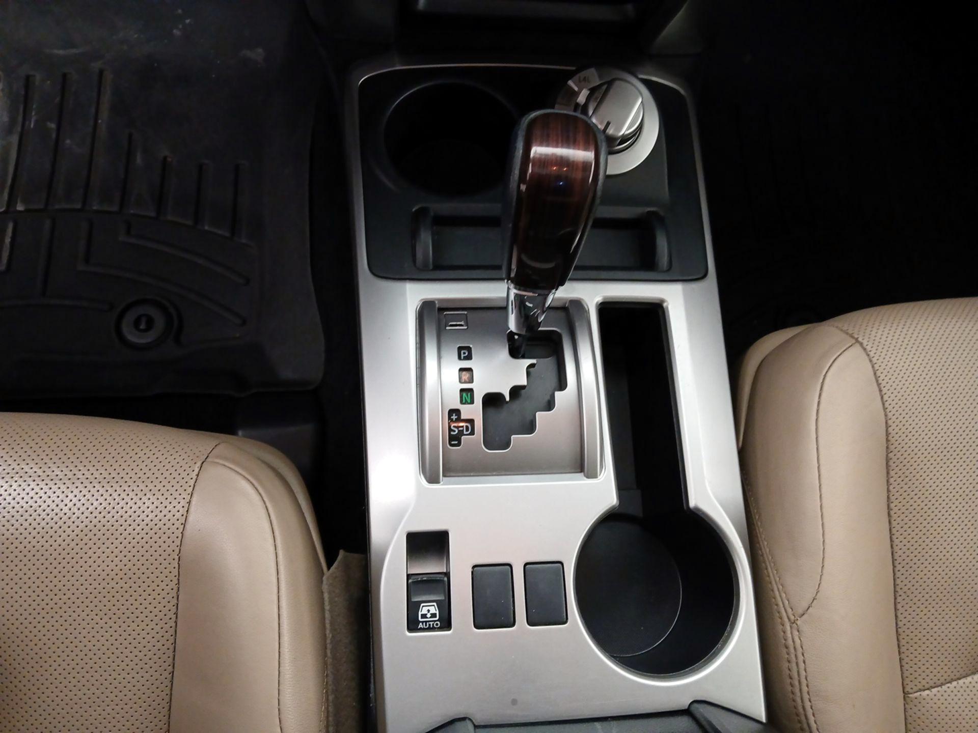 Thumbnail: 2016 Toyota 4Runner - 17