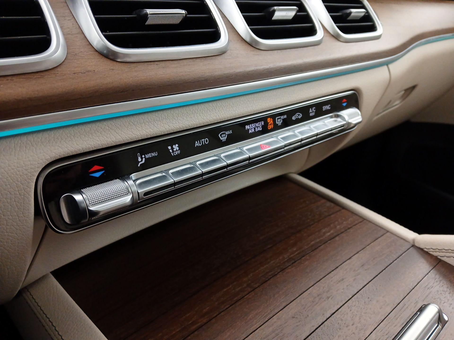 Thumbnail: 2021 Mercedes-Benz GLE - 17