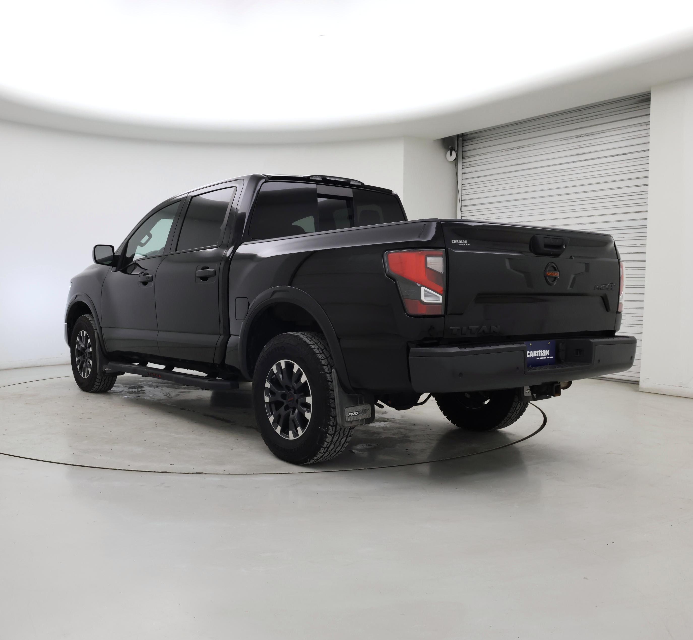 Thumbnail: 2021 Nissan Titan - 2