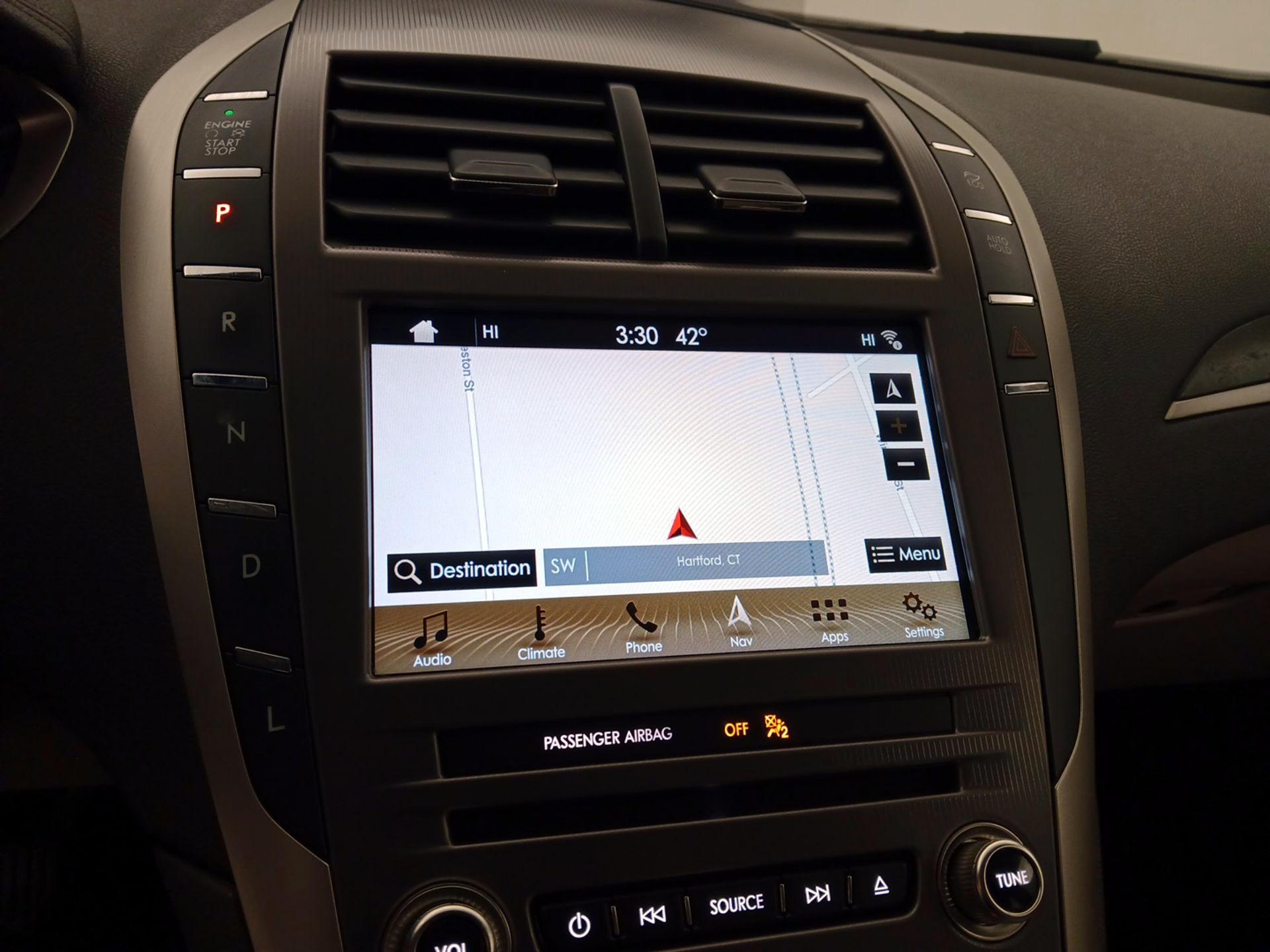 Thumbnail: 2017 Lincoln MKZ - 14