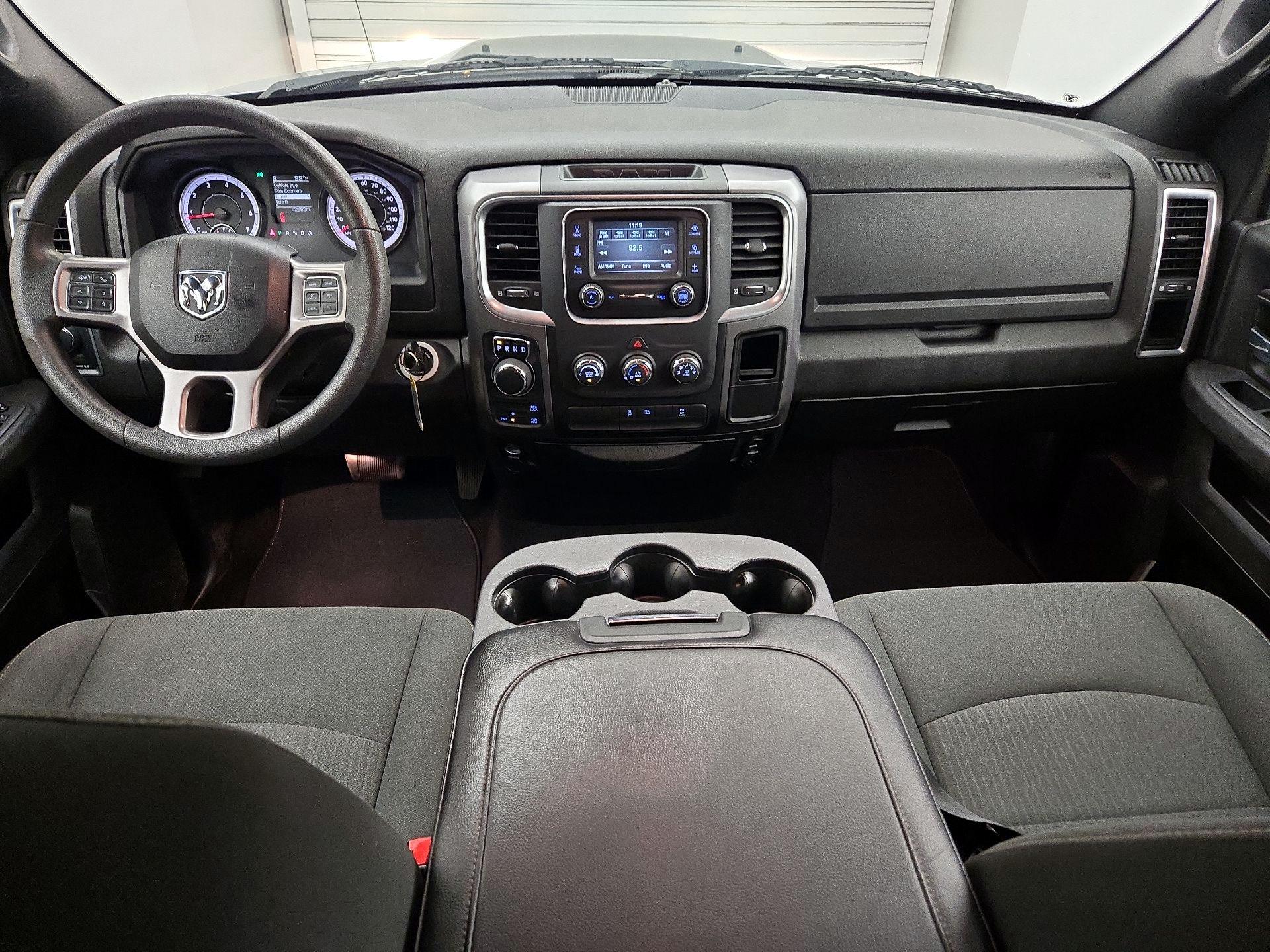 Thumbnail: 2022 RAM 1500 Classic - 9