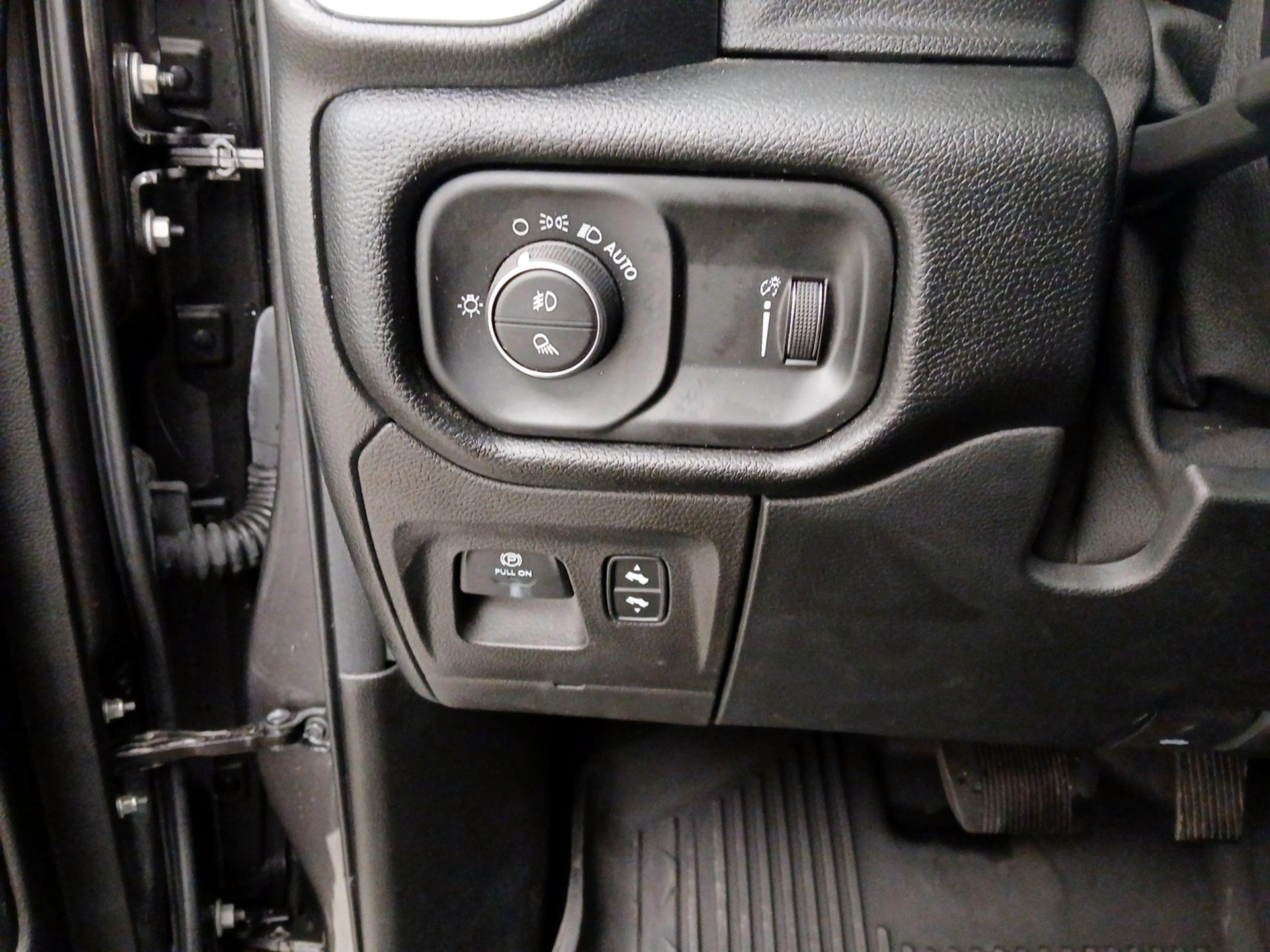 Thumbnail: 2022 RAM 1500 - 13