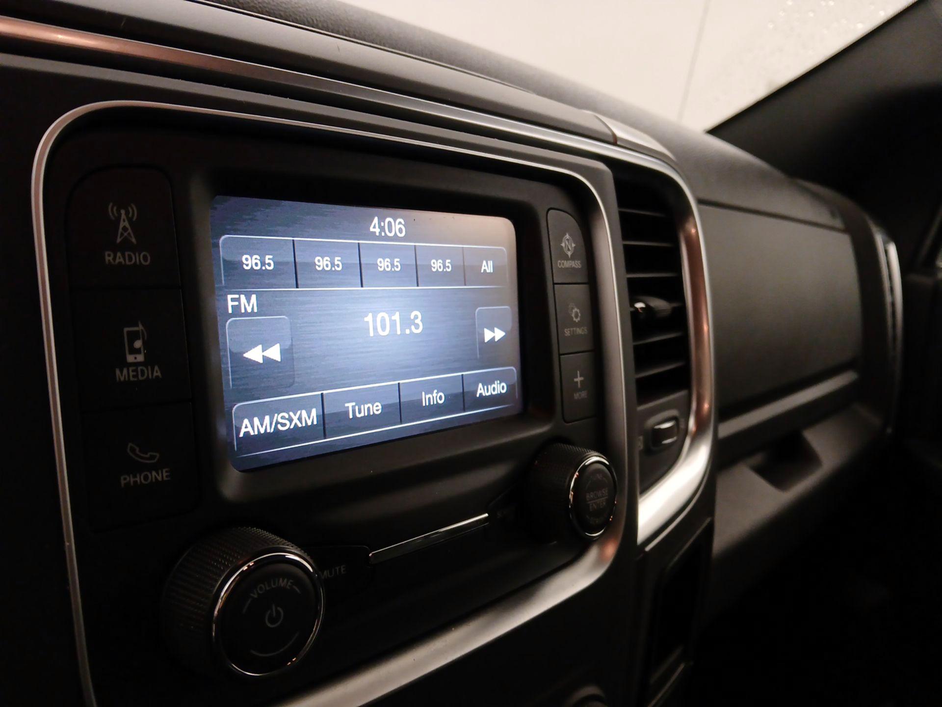 Thumbnail: 2022 RAM 1500 Classic - 15