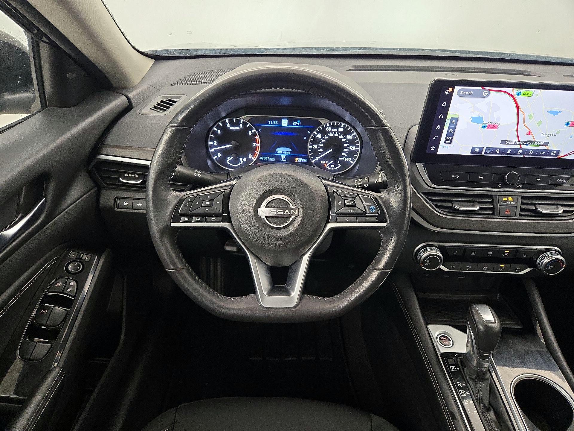 Thumbnail: 2023 Nissan Altima - 10