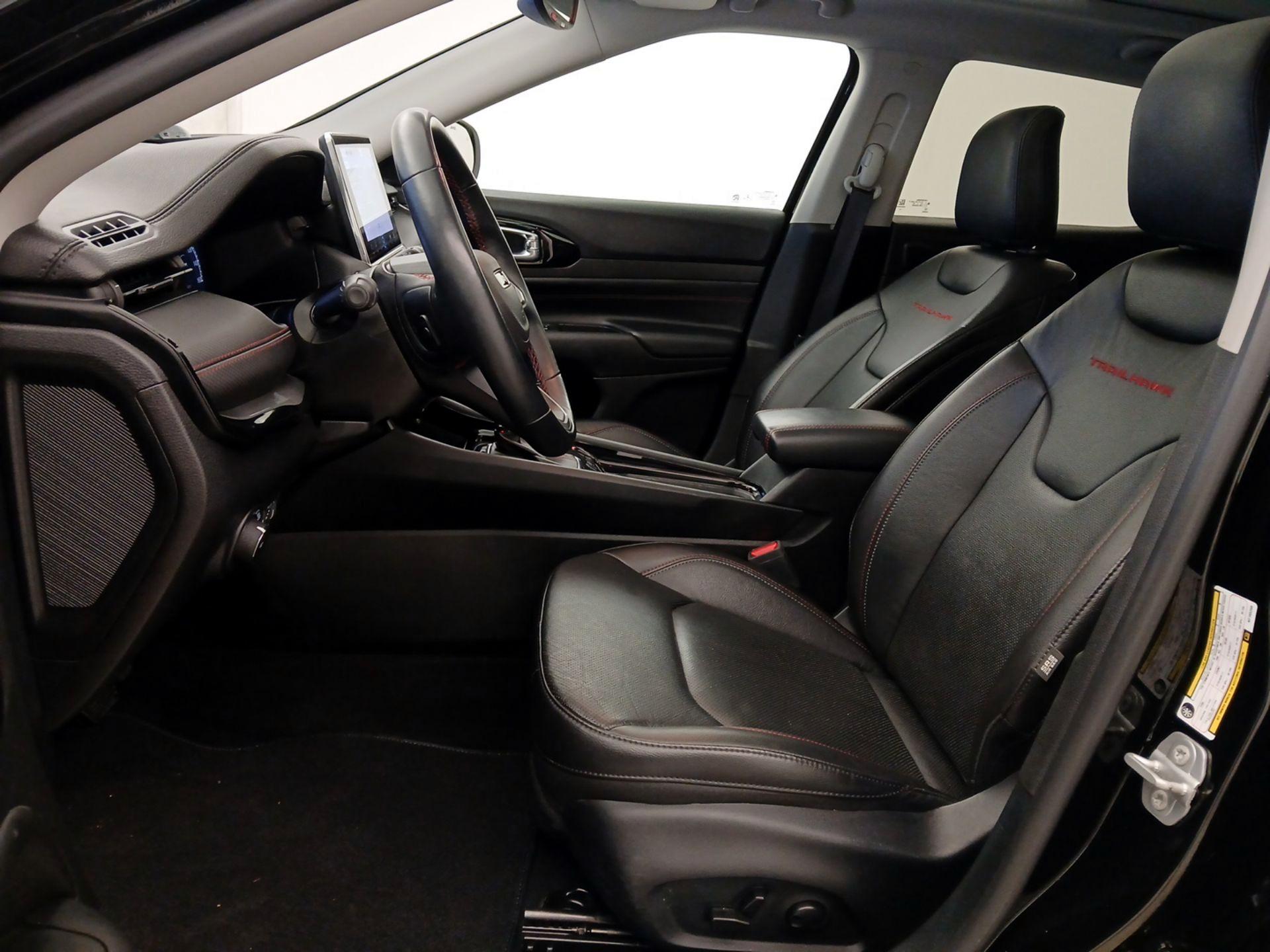 Thumbnail: 2022 Jeep Compass - 11