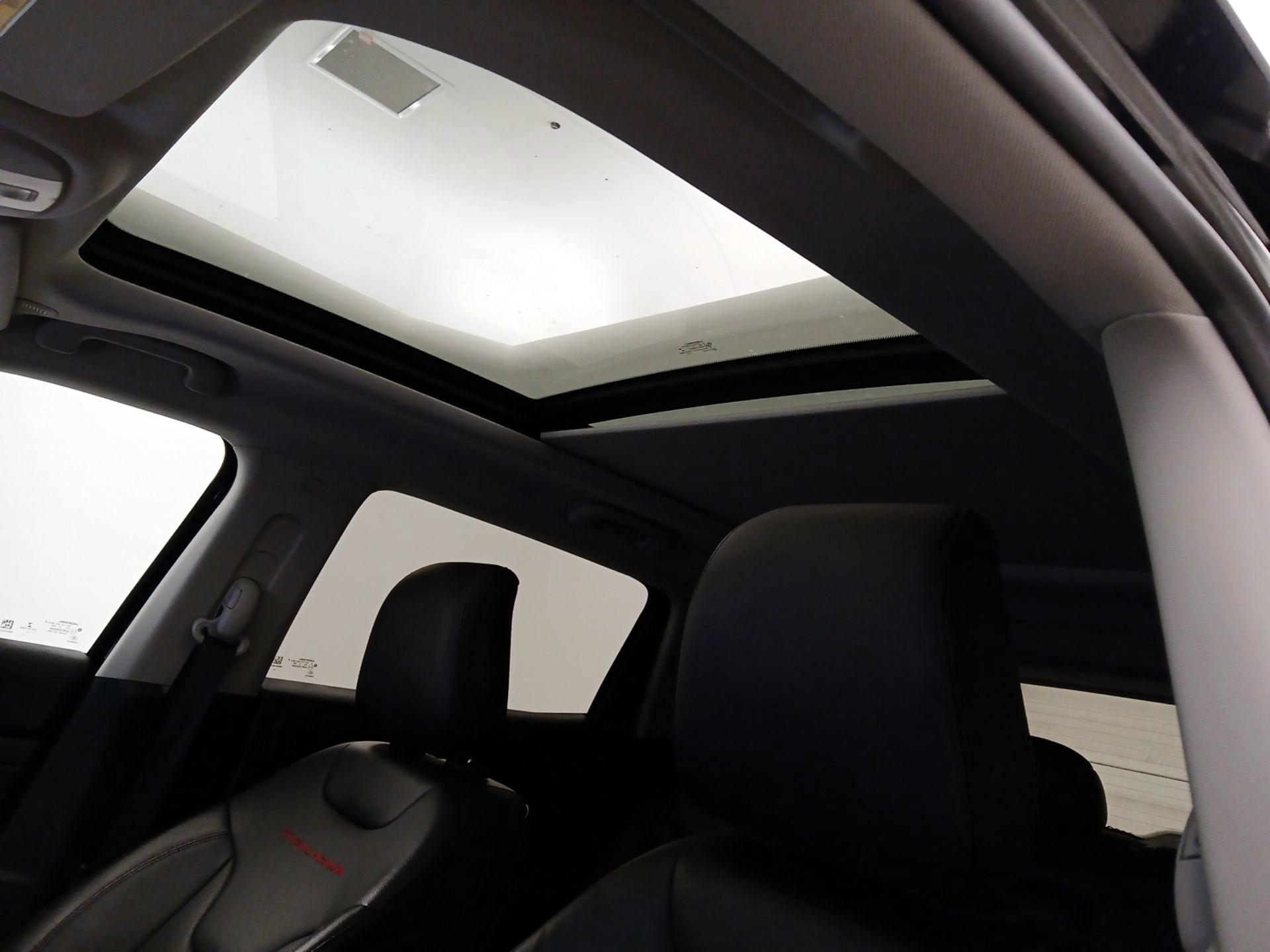 Thumbnail: 2022 Jeep Compass - 20