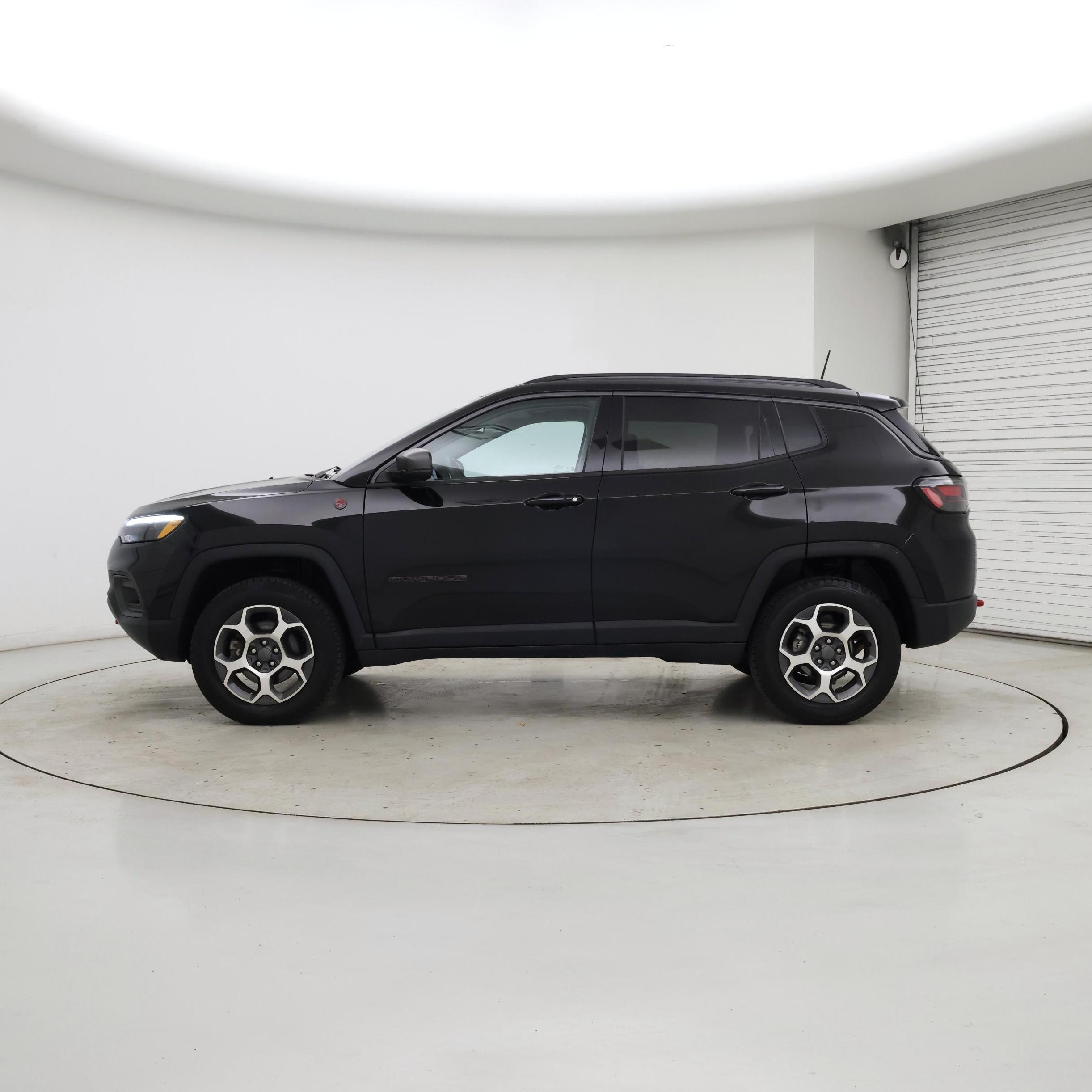 Thumbnail: 2022 Jeep Compass - 3
