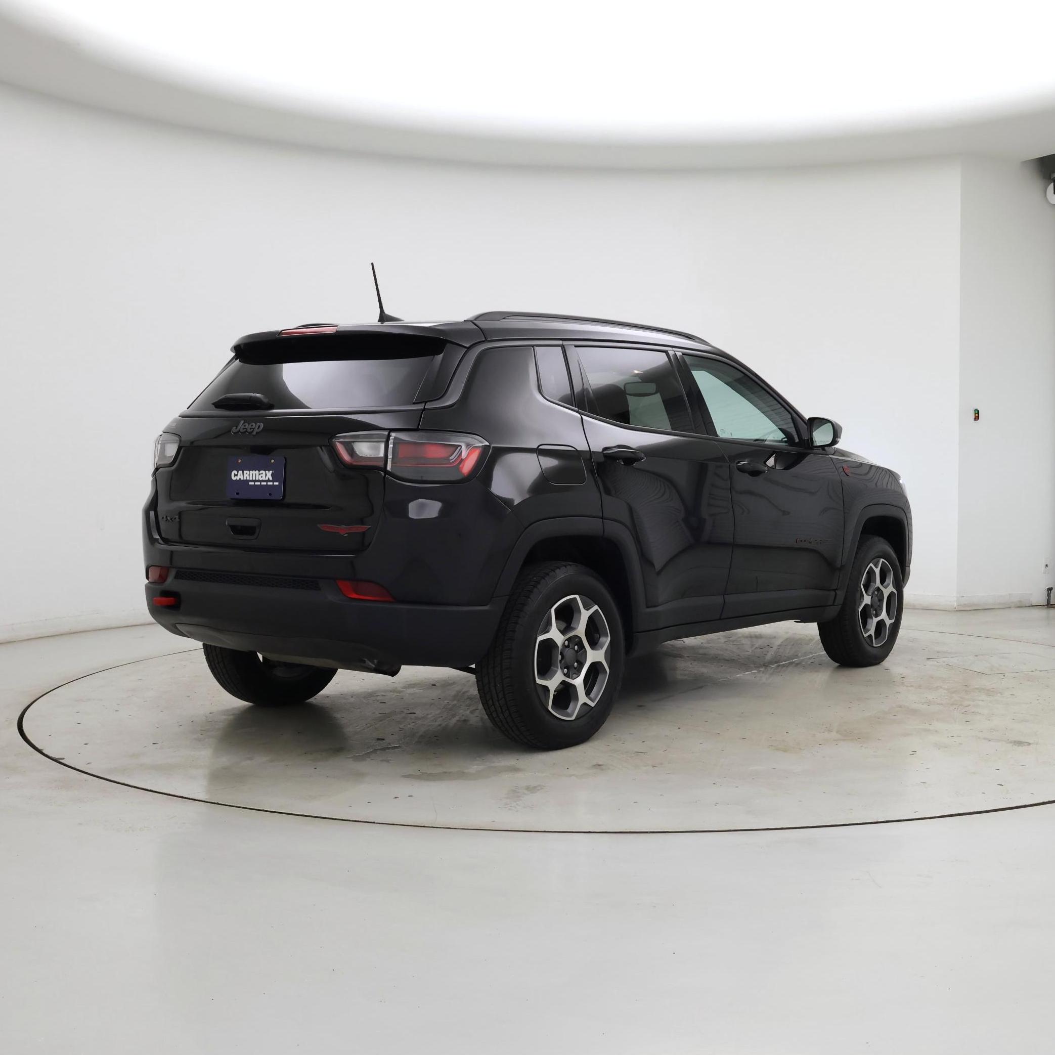 Thumbnail: 2022 Jeep Compass - 8