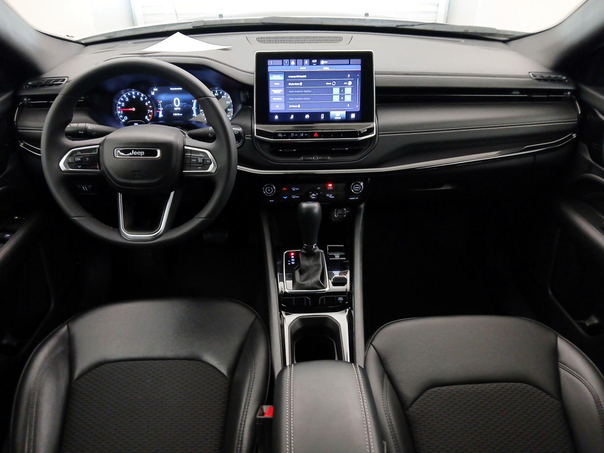 Thumbnail: 2022 Jeep Compass - 9