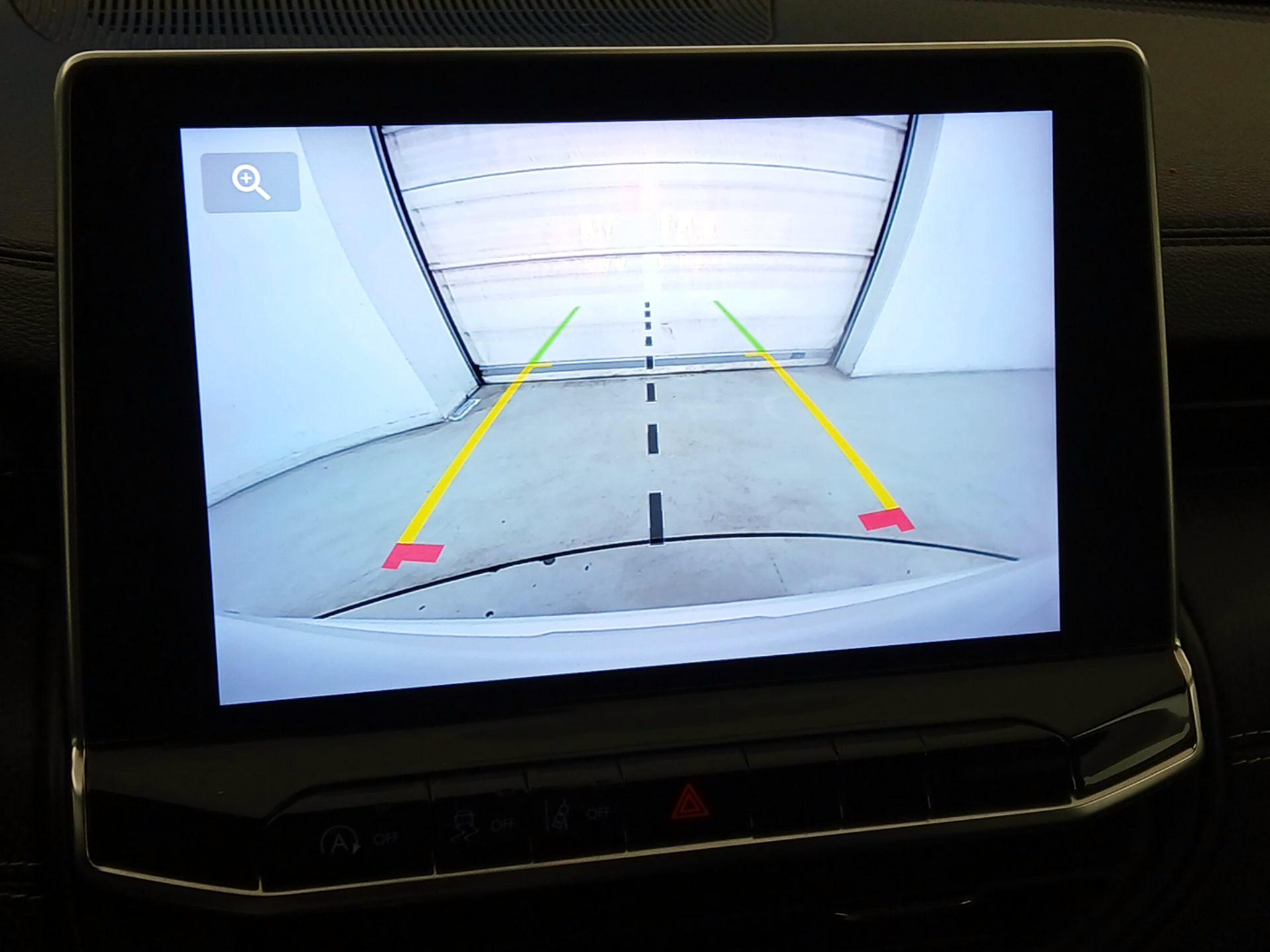 Thumbnail: 2022 Jeep Compass - 14