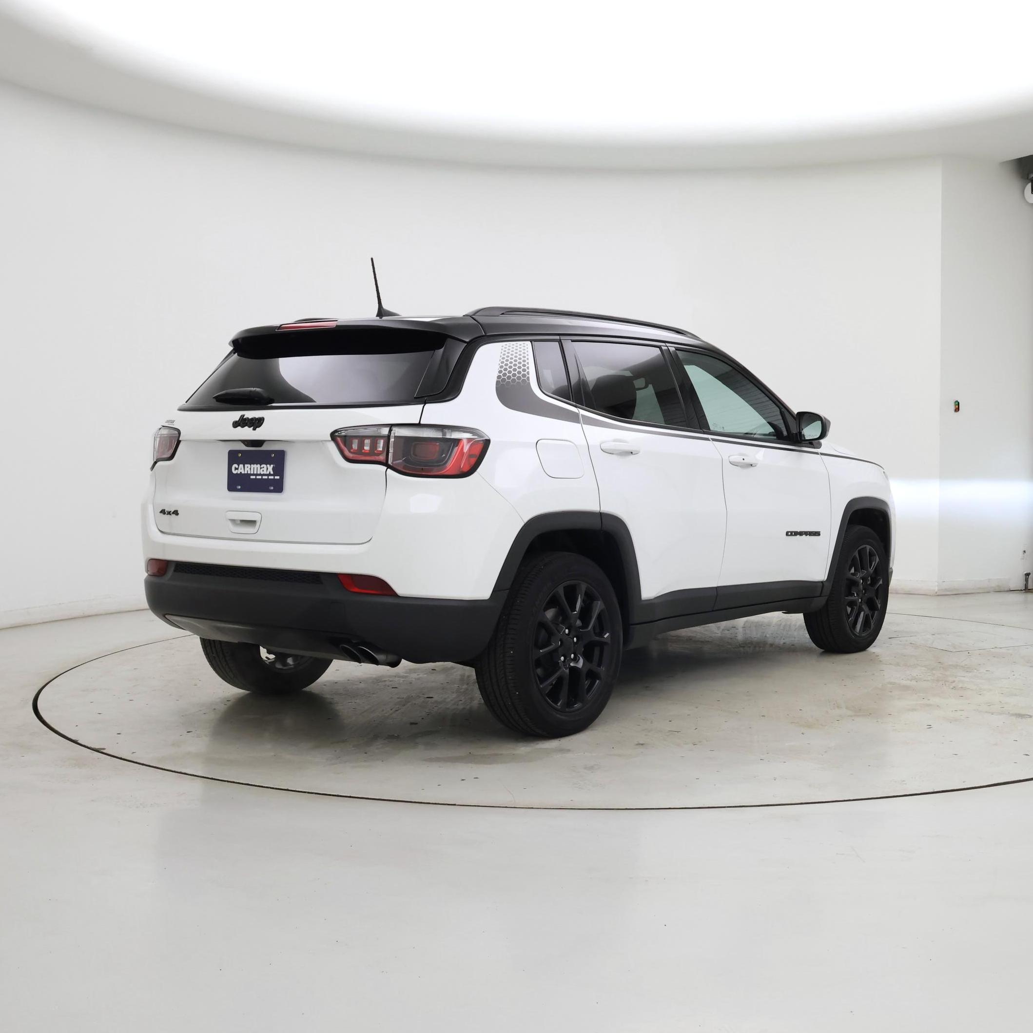 Thumbnail: 2022 Jeep Compass - 8