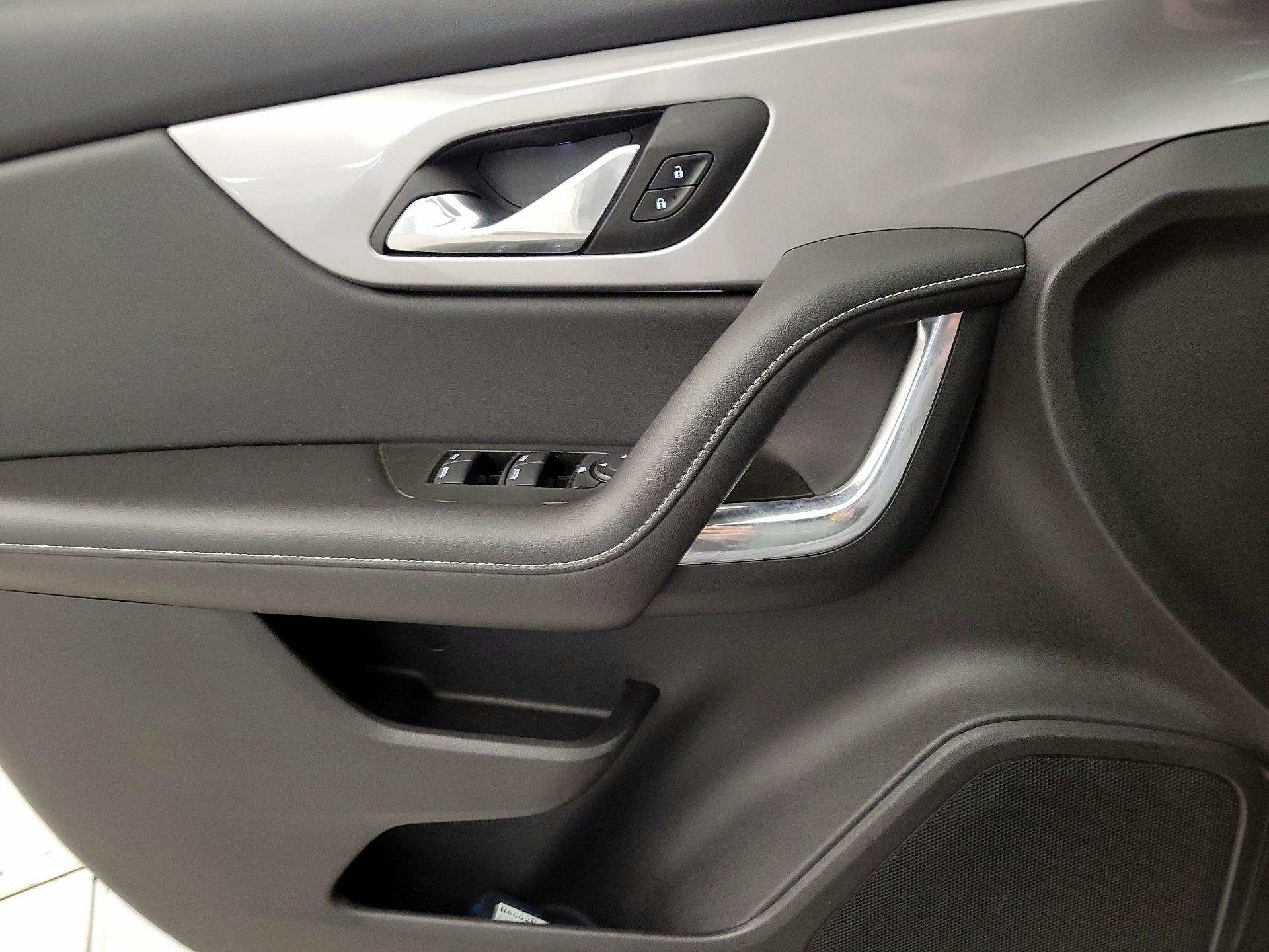 Thumbnail: 2024 Chevrolet Blazer - 12