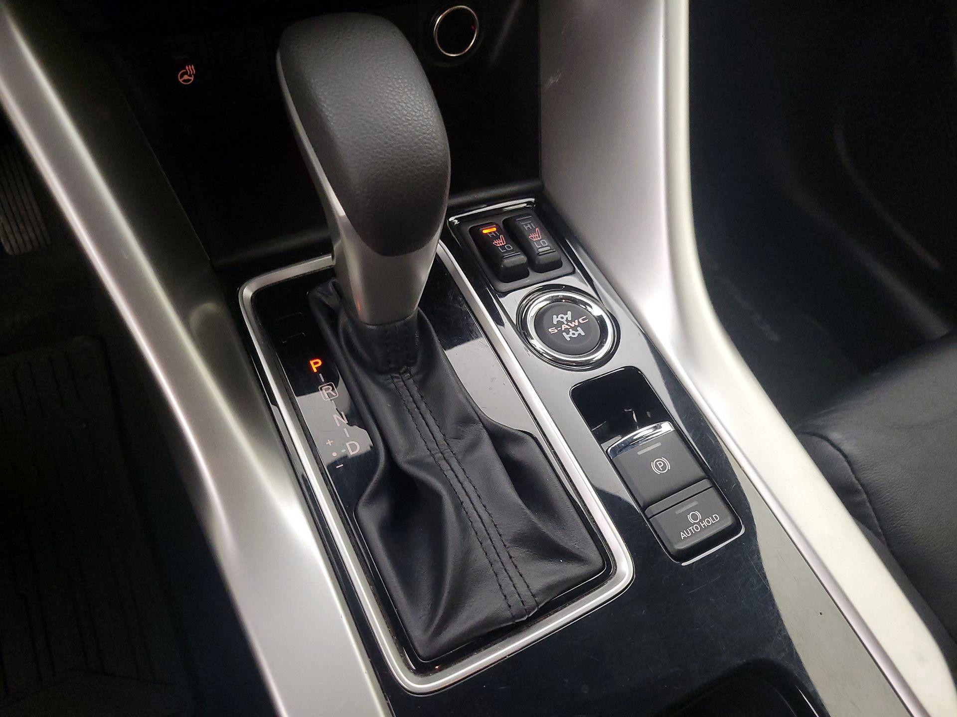 Thumbnail: 2022 Mitsubishi Eclipse Cross - 17