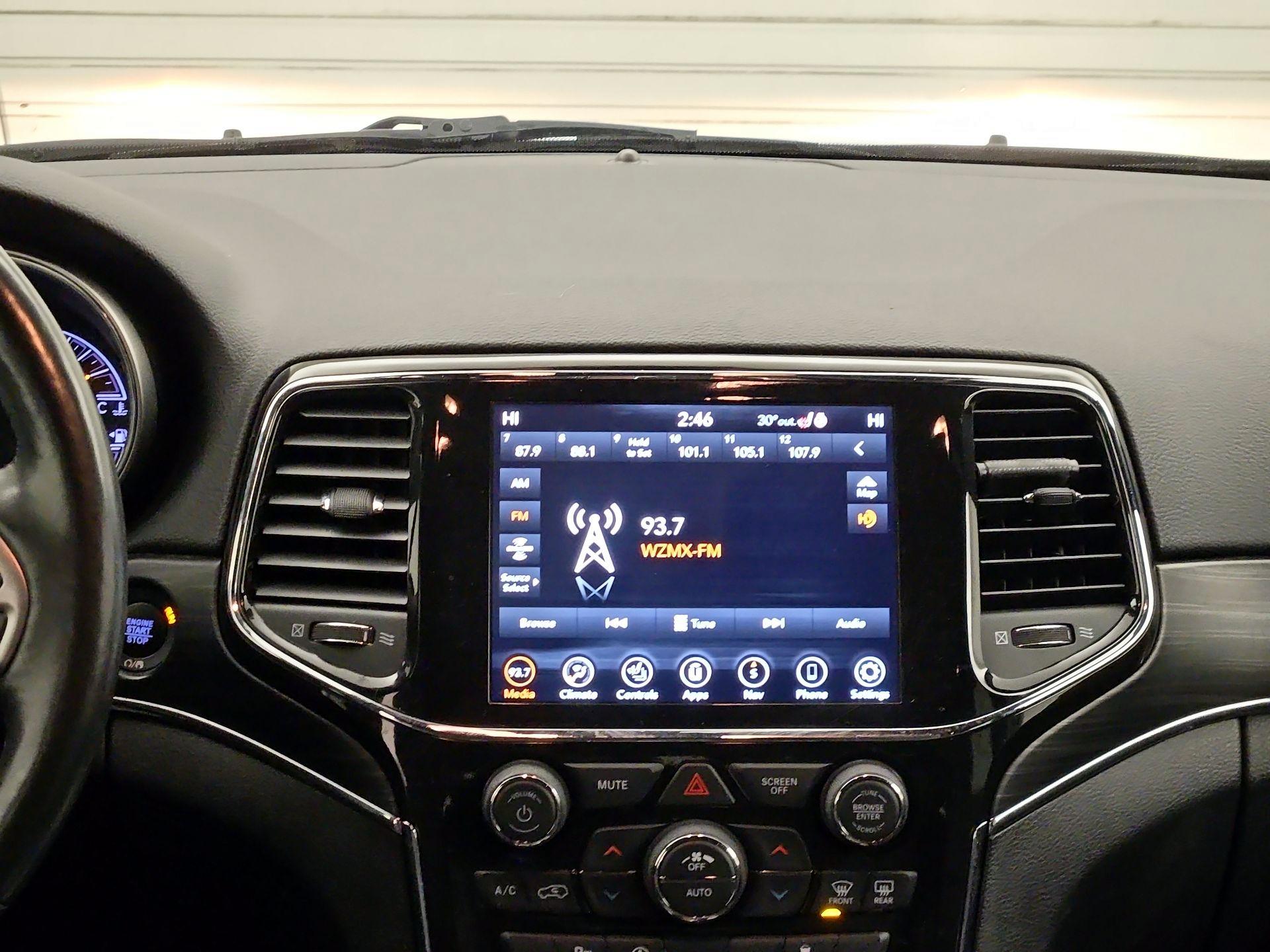 Thumbnail: 2021 Jeep Grand Cherokee - 16