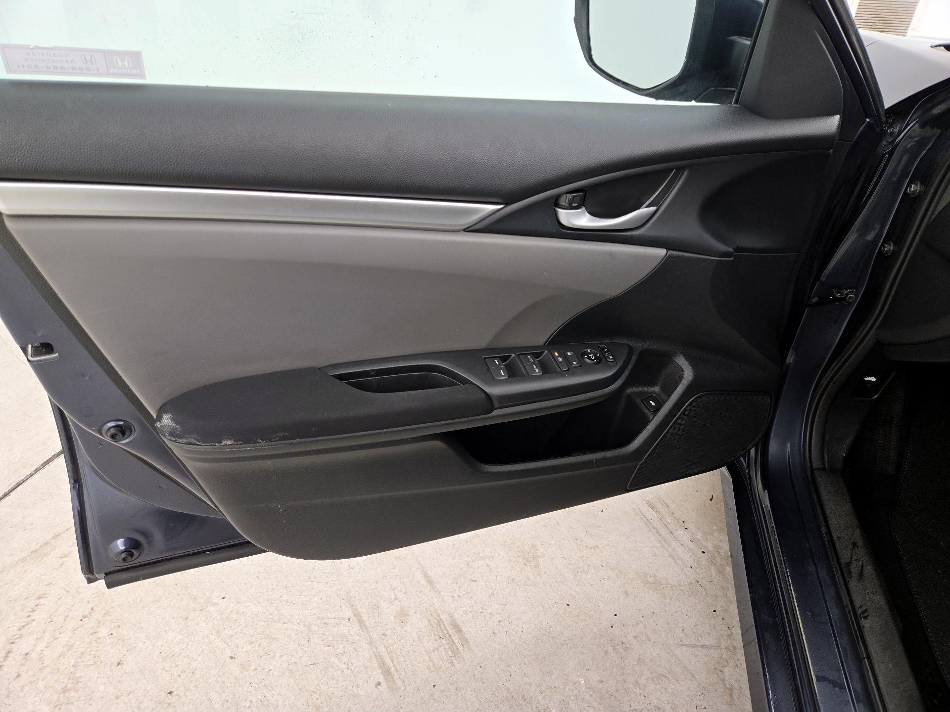 Thumbnail: 2020 Honda Civic - 12