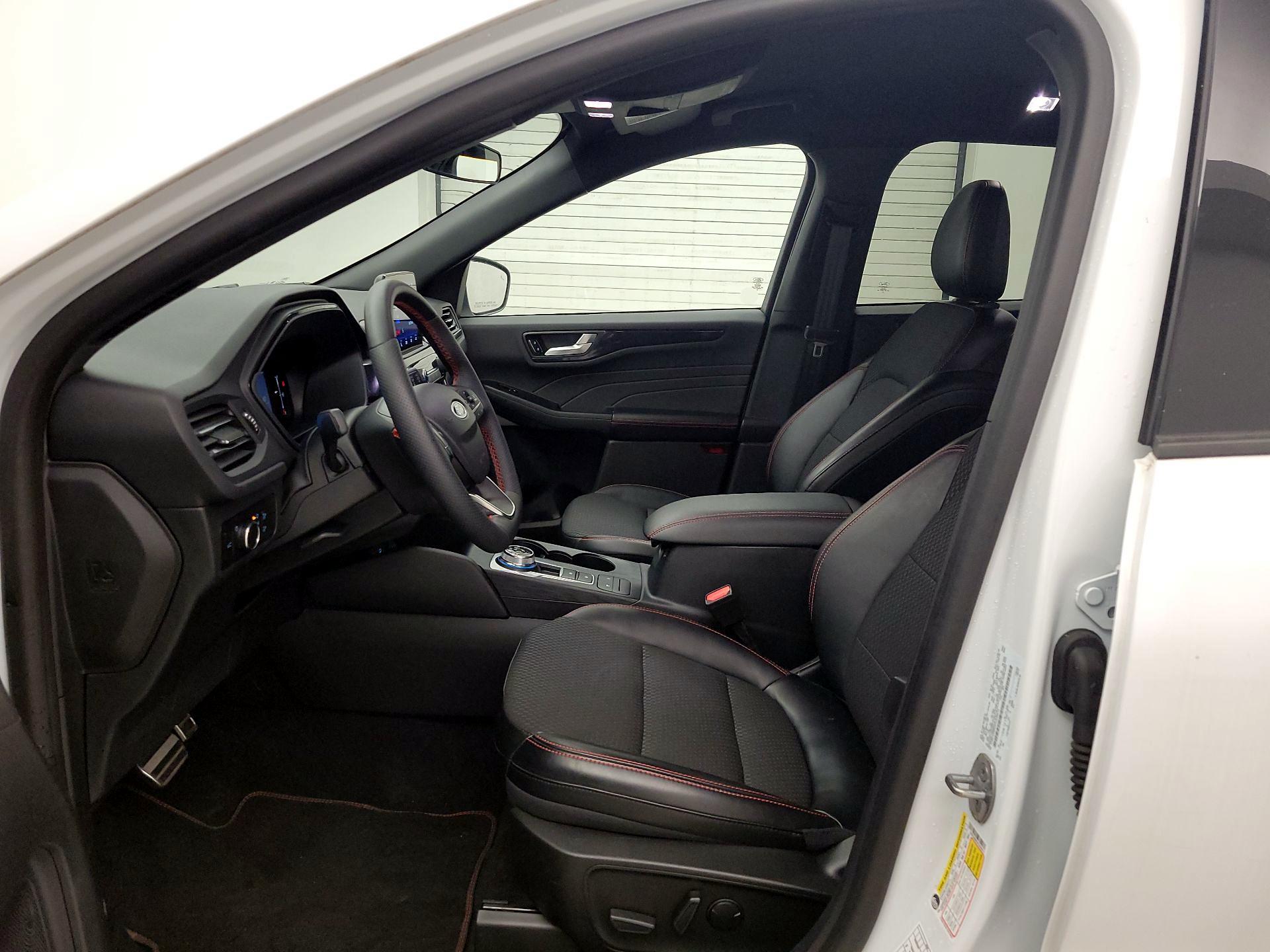 Thumbnail: 2023 Ford Escape - 11