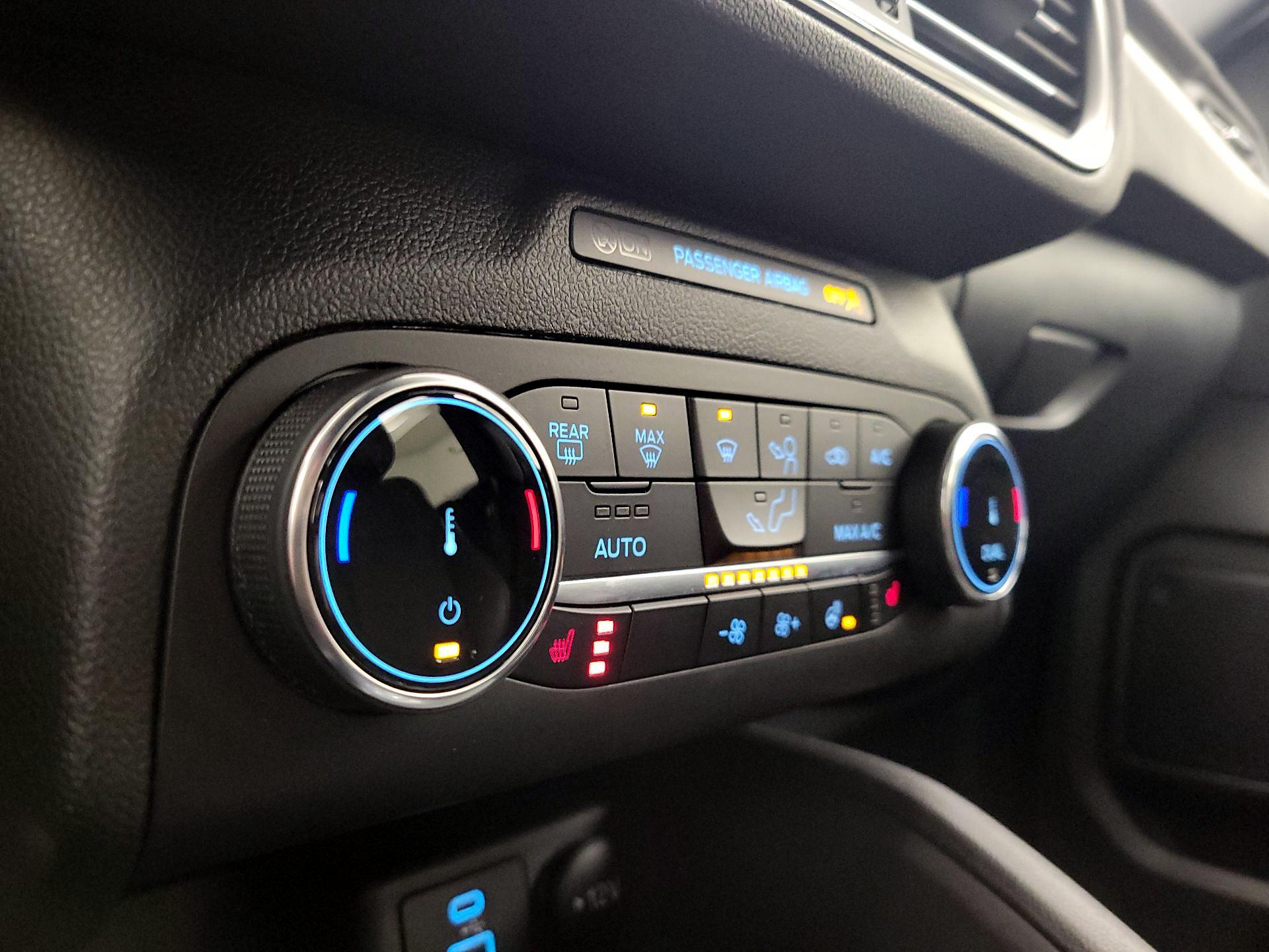 Thumbnail: 2023 Ford Escape - 16