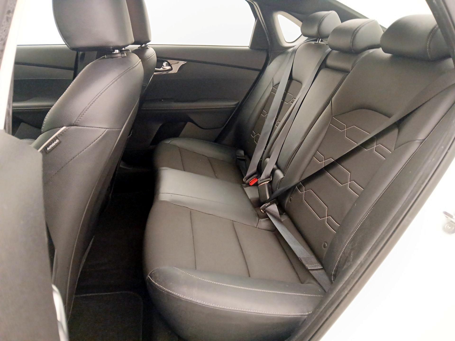 Thumbnail: 2021 Kia Forte - 19