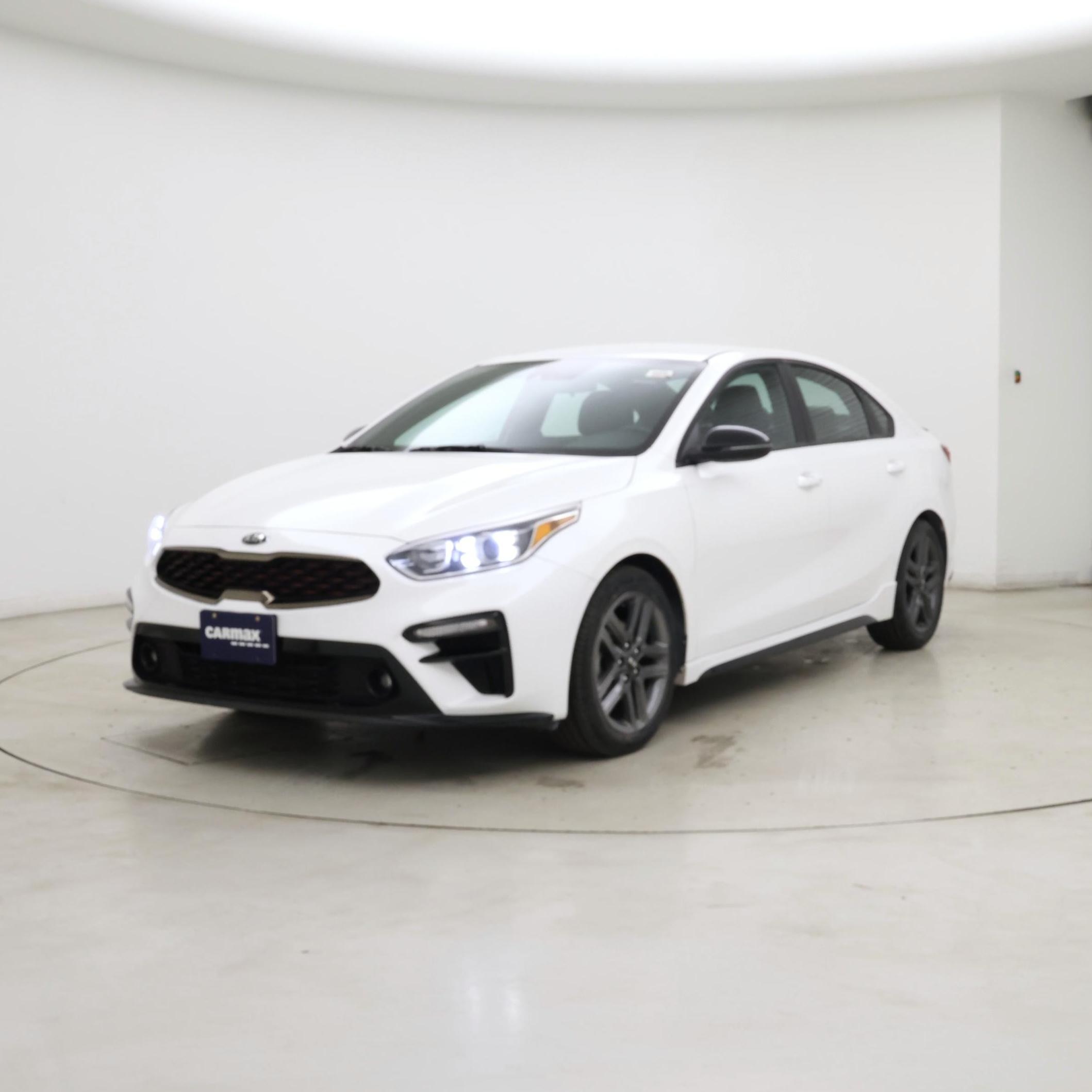 Thumbnail: 2021 Kia Forte - 4