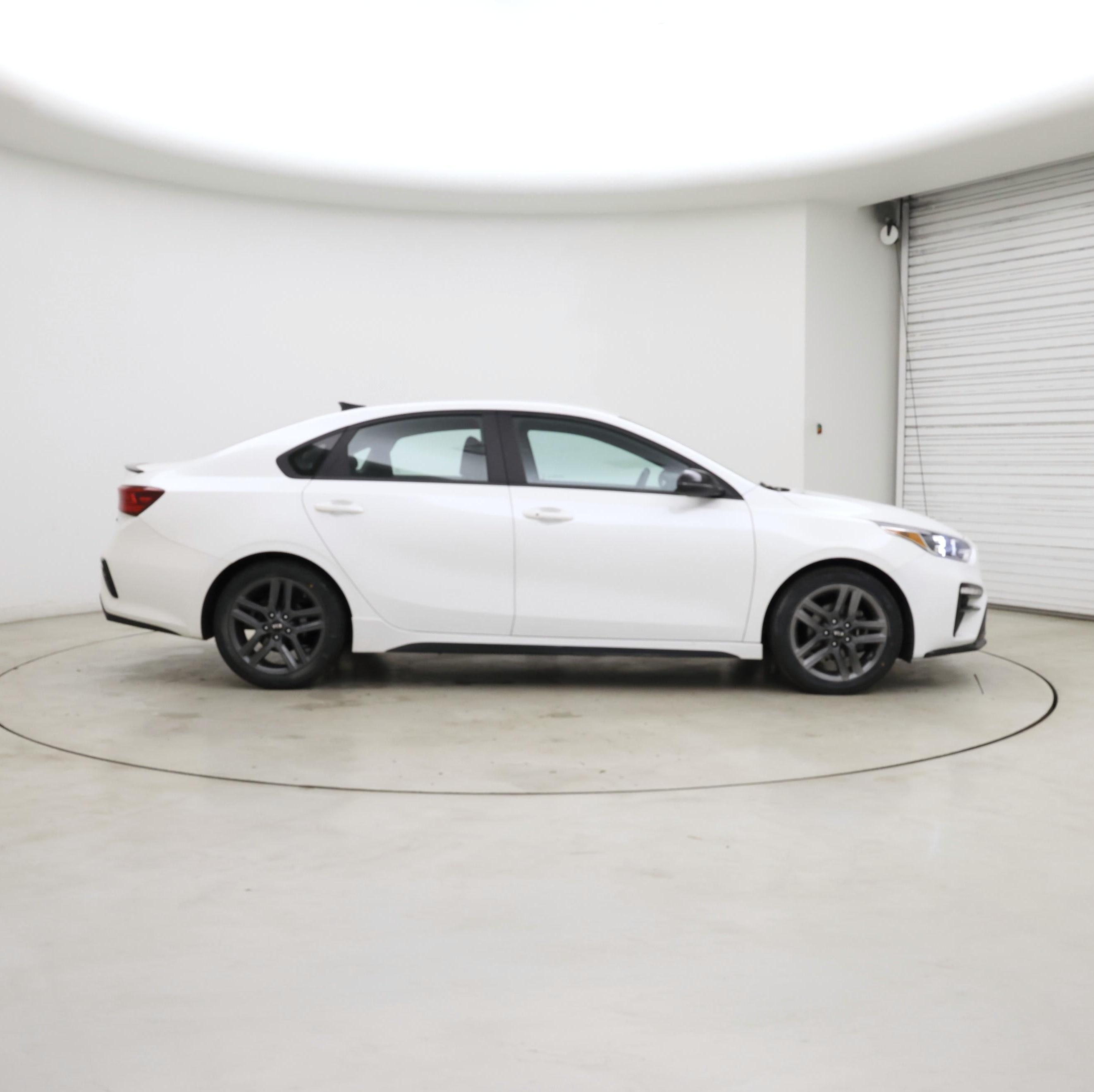 Thumbnail: 2021 Kia Forte - 7