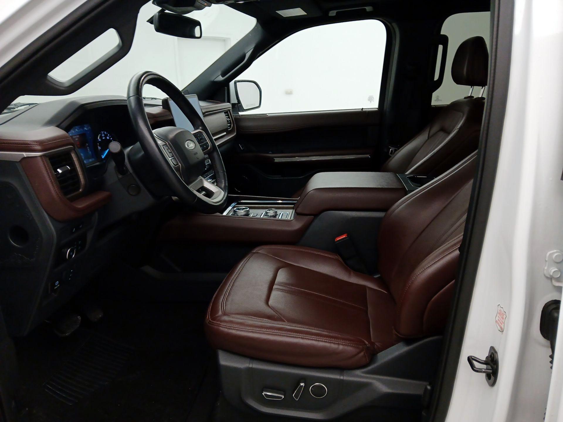 Thumbnail: 2023 Ford Expedition - 11