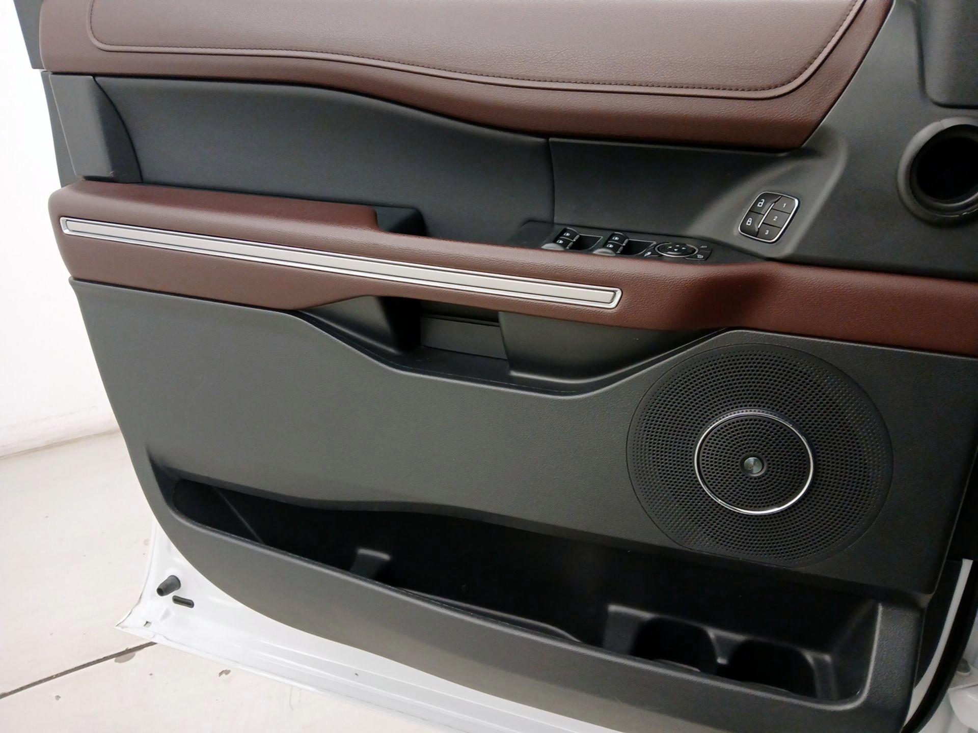 Thumbnail: 2023 Ford Expedition - 12