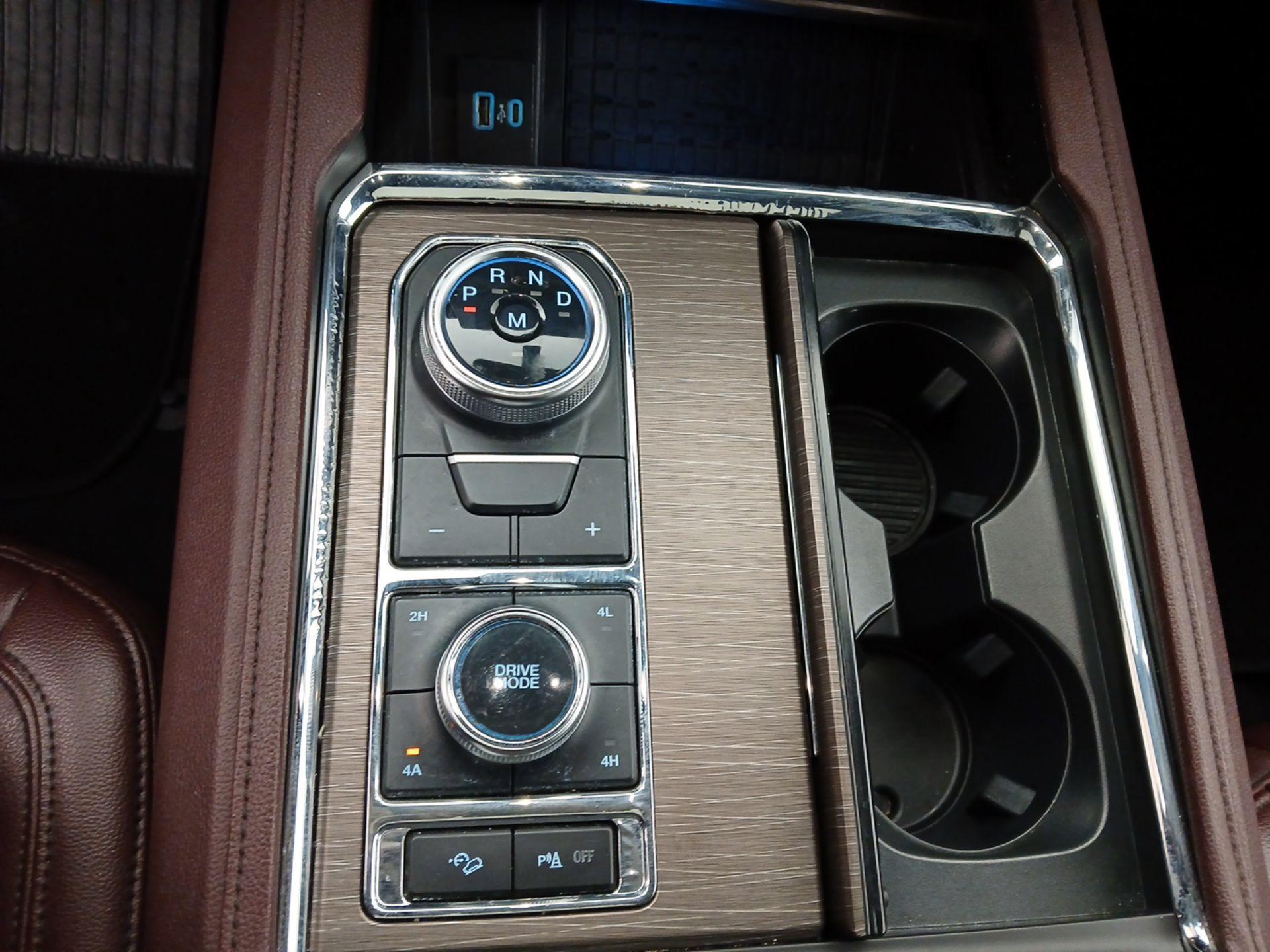 Thumbnail: 2023 Ford Expedition - 18