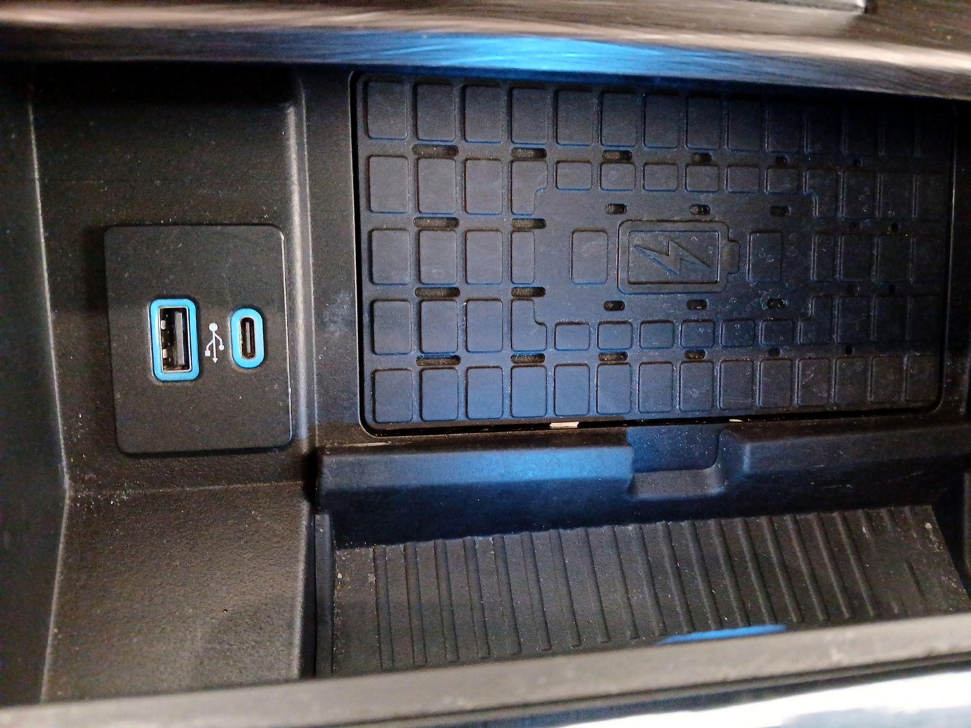 Thumbnail: 2023 Ford Expedition - 19