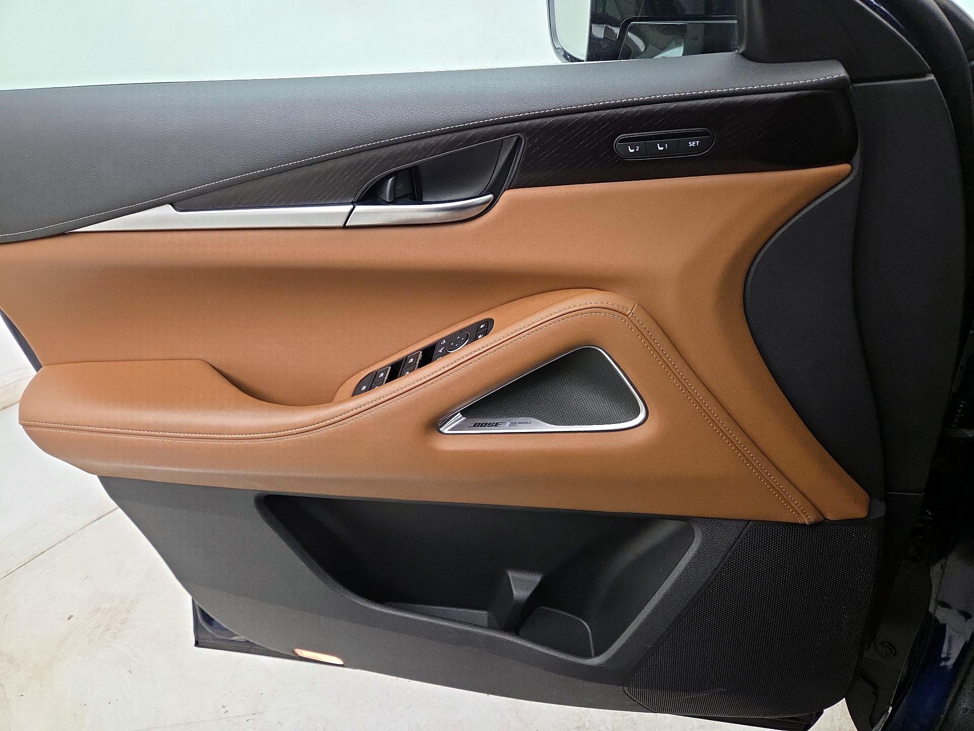 Thumbnail: 2022 INFINITI QX60 - 12