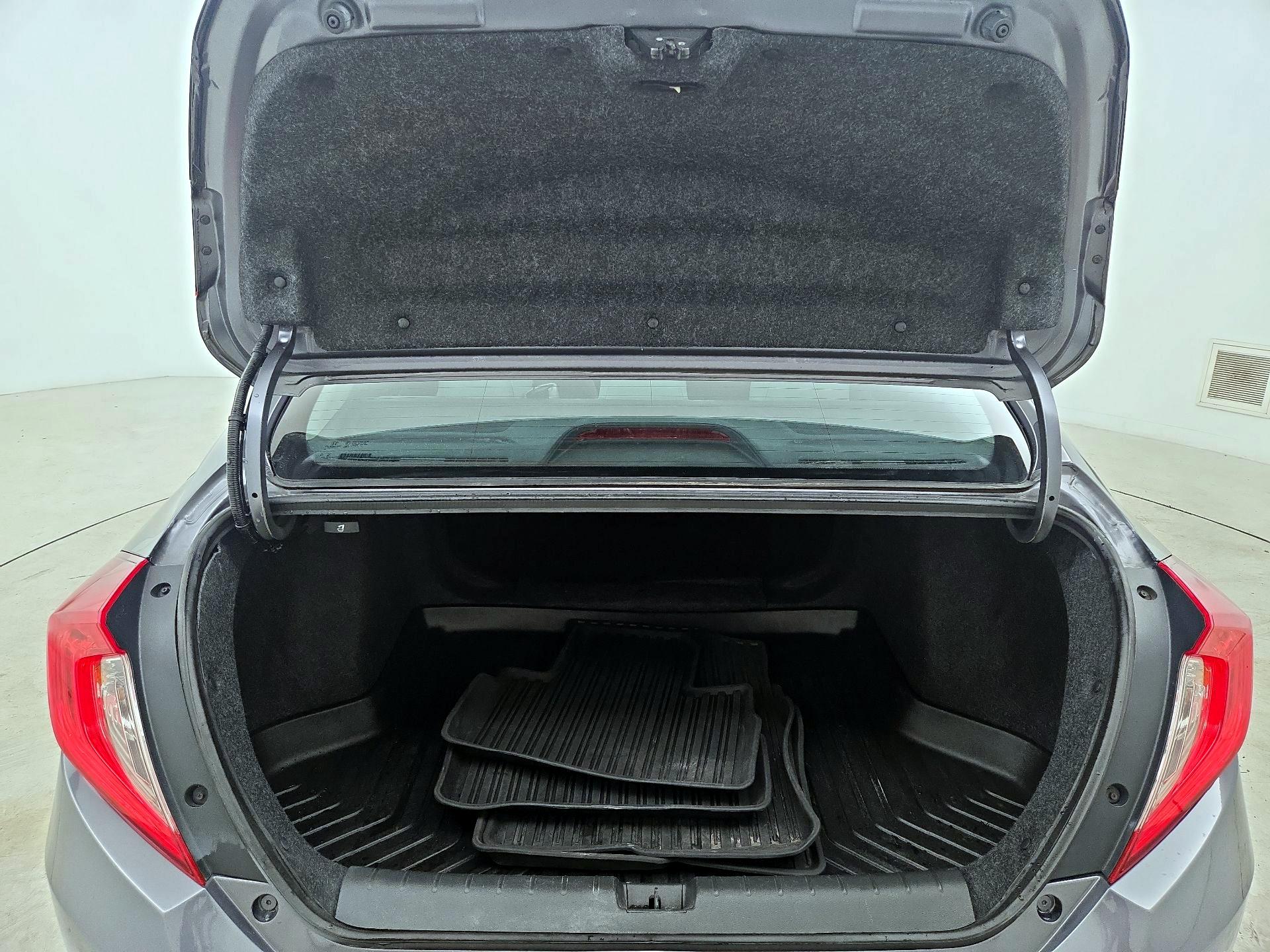 Thumbnail: 2020 Honda Civic - 20