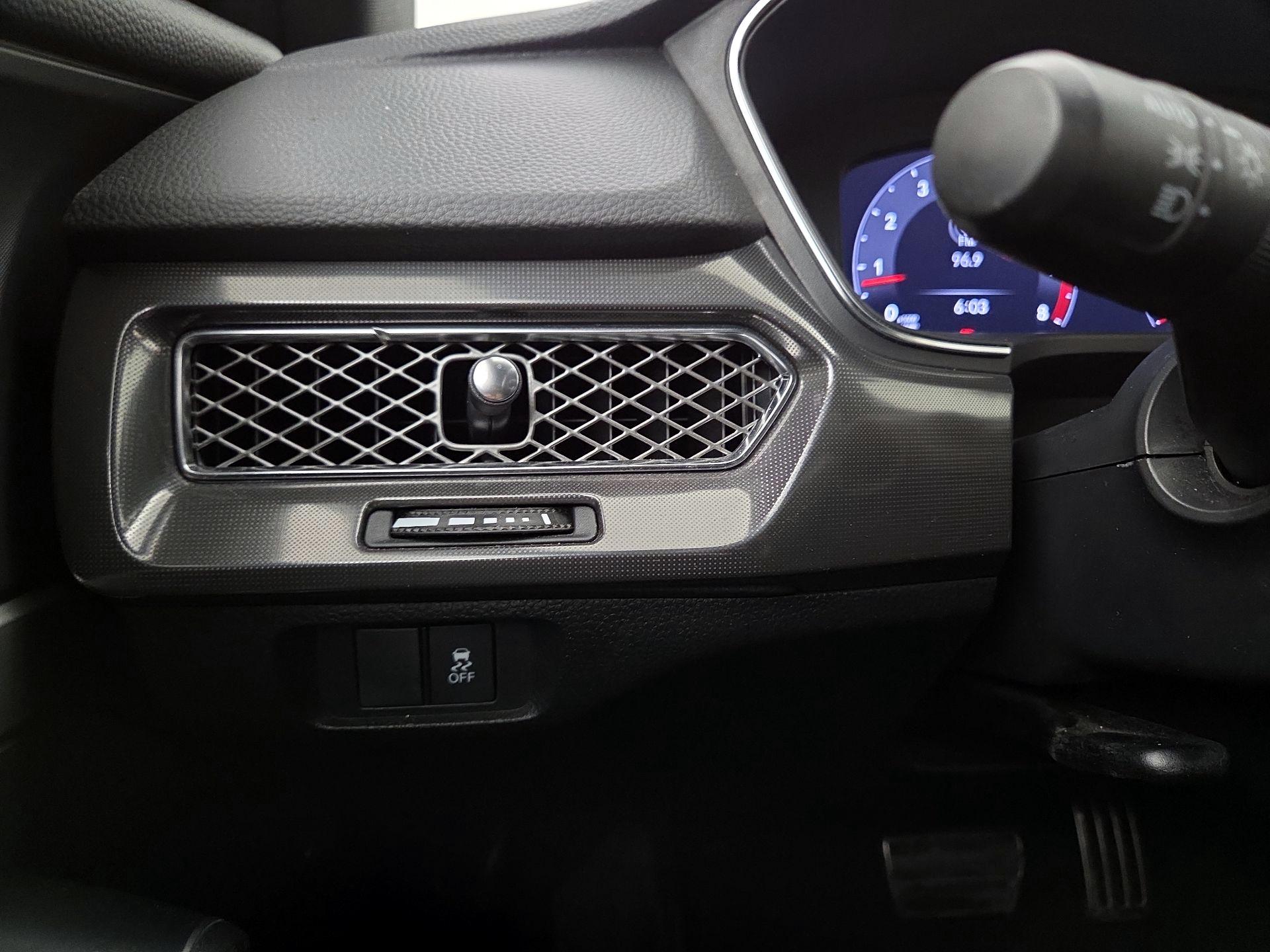 Thumbnail: 2023 Acura Integra - 13