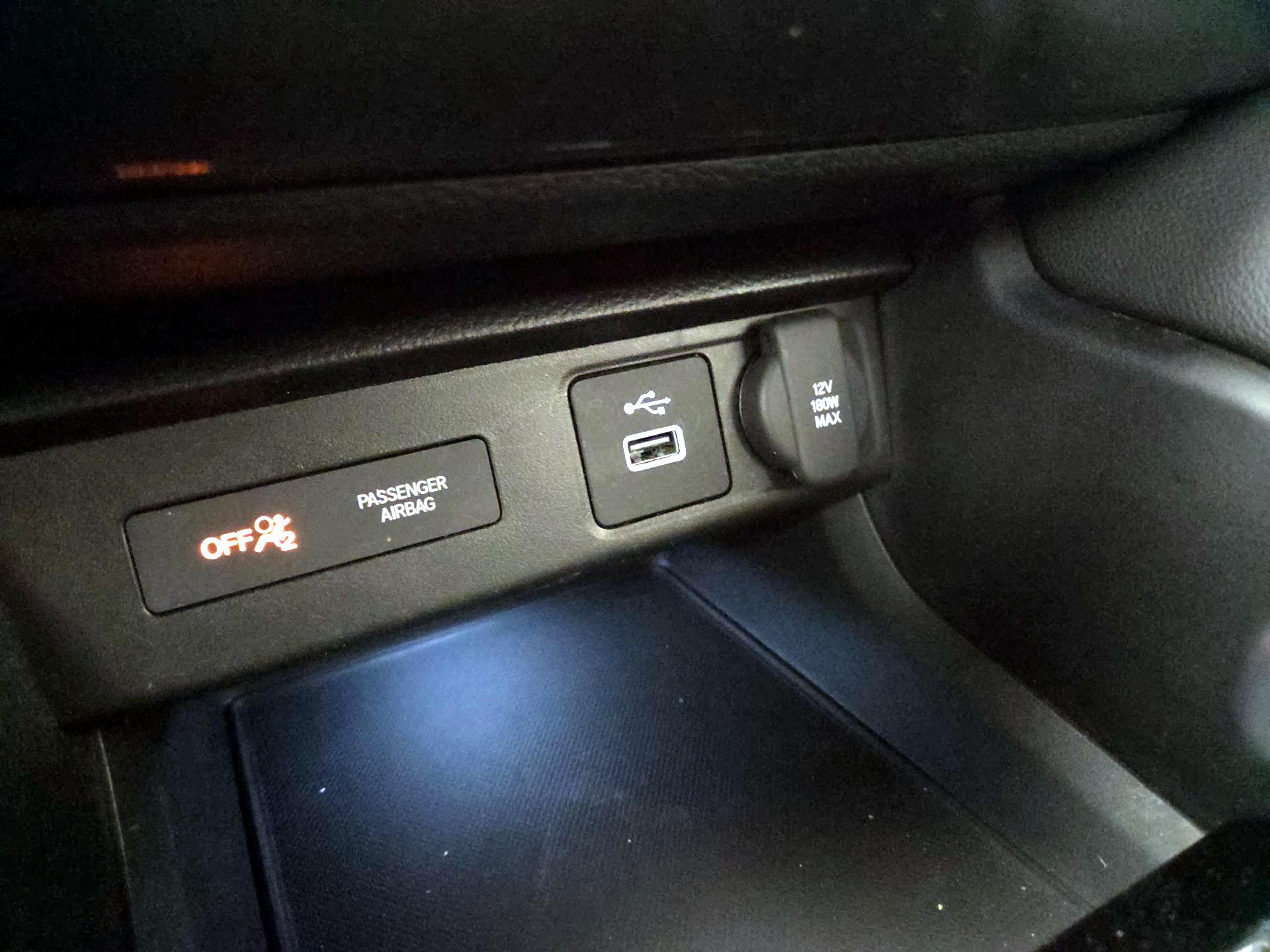 Thumbnail: 2023 Acura Integra - 18