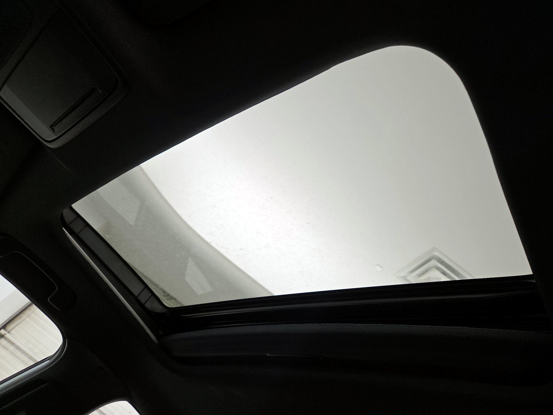 Thumbnail: 2023 Acura Integra - 19