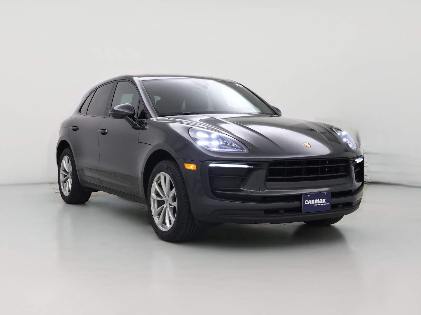 2022 Porsche Macan Base