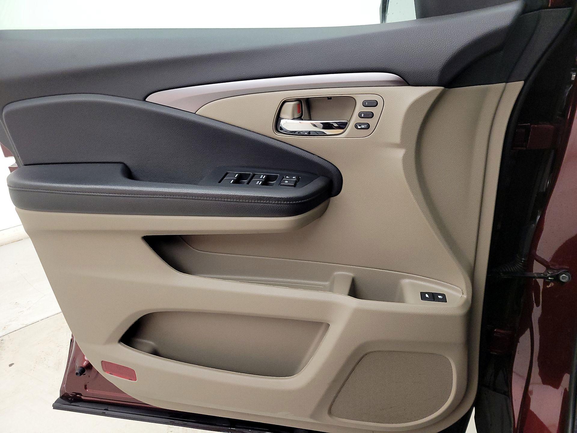 Thumbnail: 2022 Honda Pilot - 12