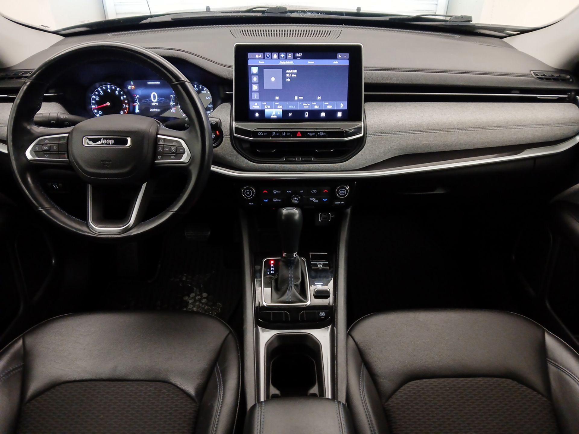 Thumbnail: 2022 Jeep Compass - 9