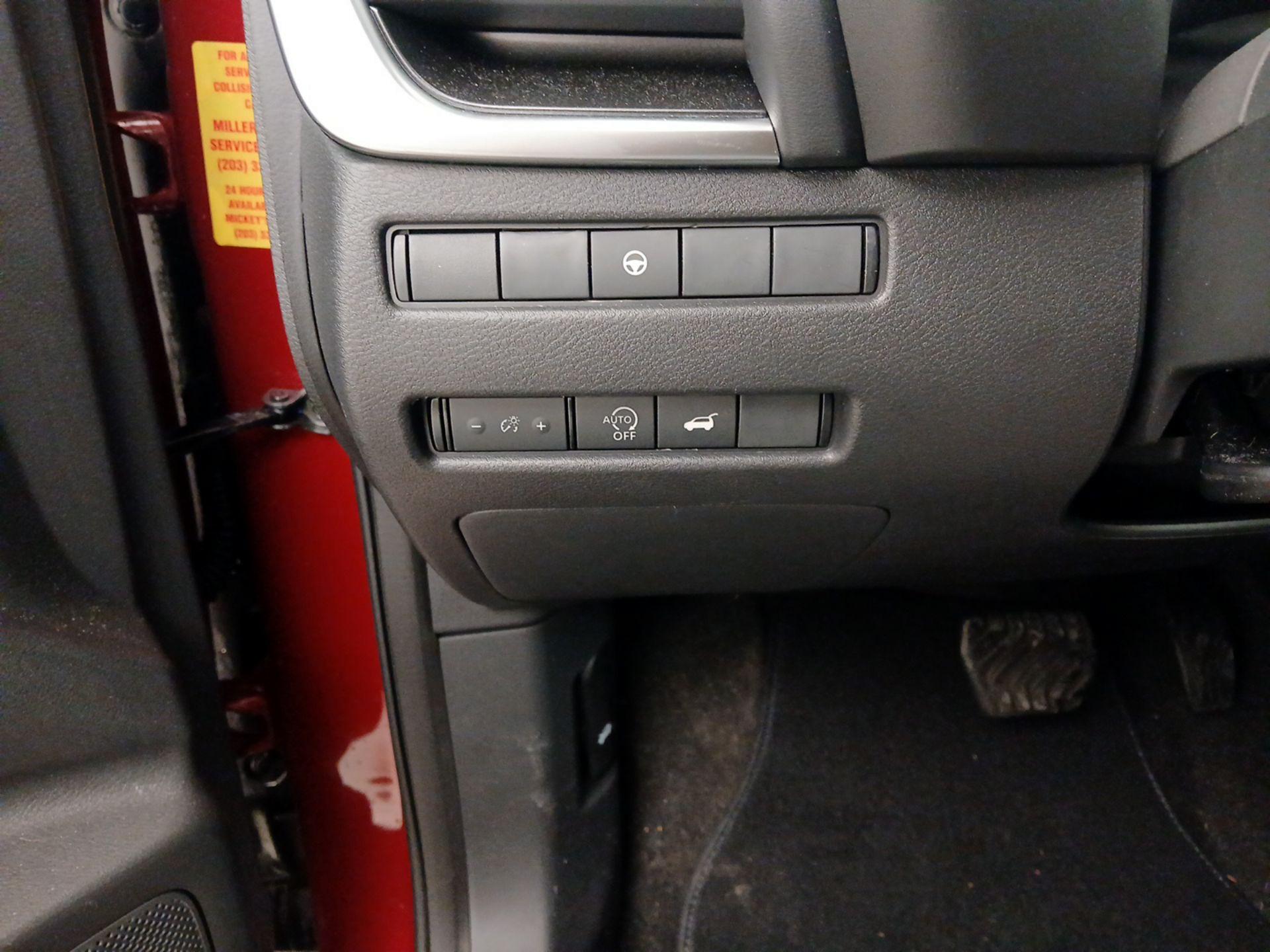 Thumbnail: 2023 Nissan Rogue - 13