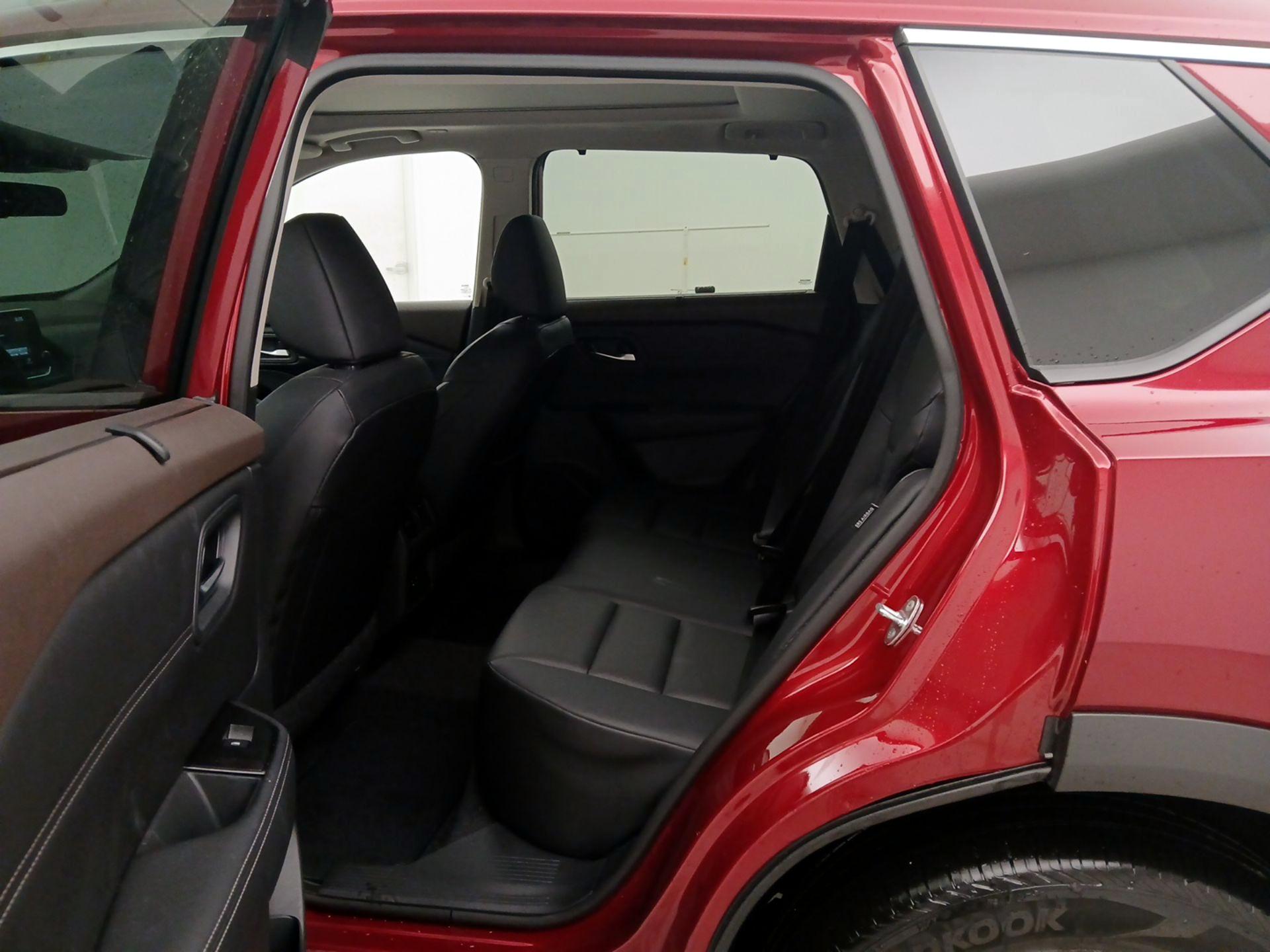 Thumbnail: 2023 Nissan Rogue - 20