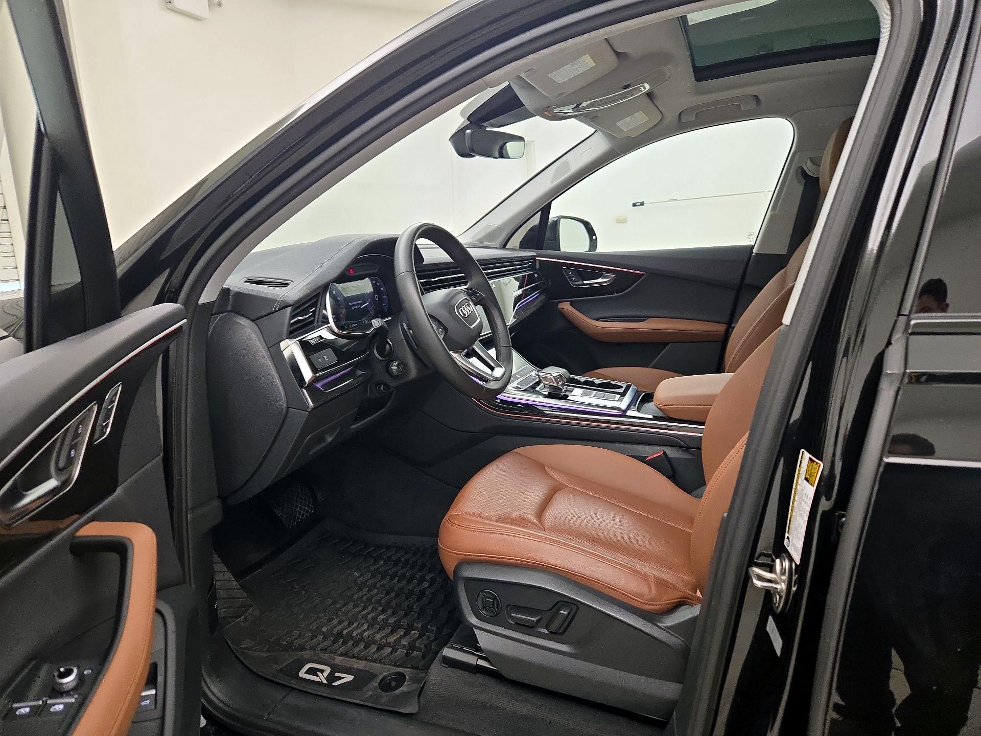 Thumbnail: 2023 Audi Q7 - 11