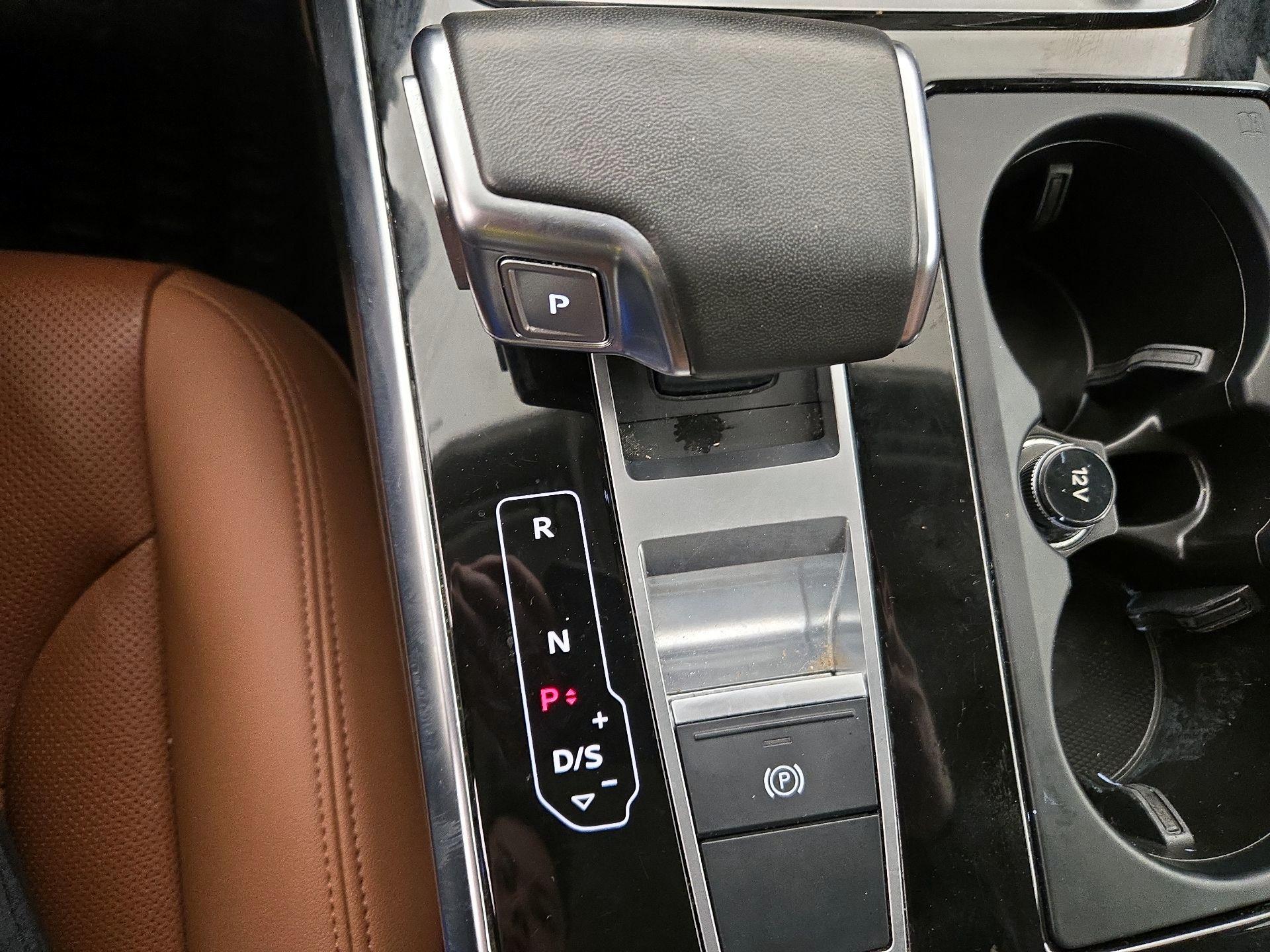 Thumbnail: 2023 Audi Q7 - 17