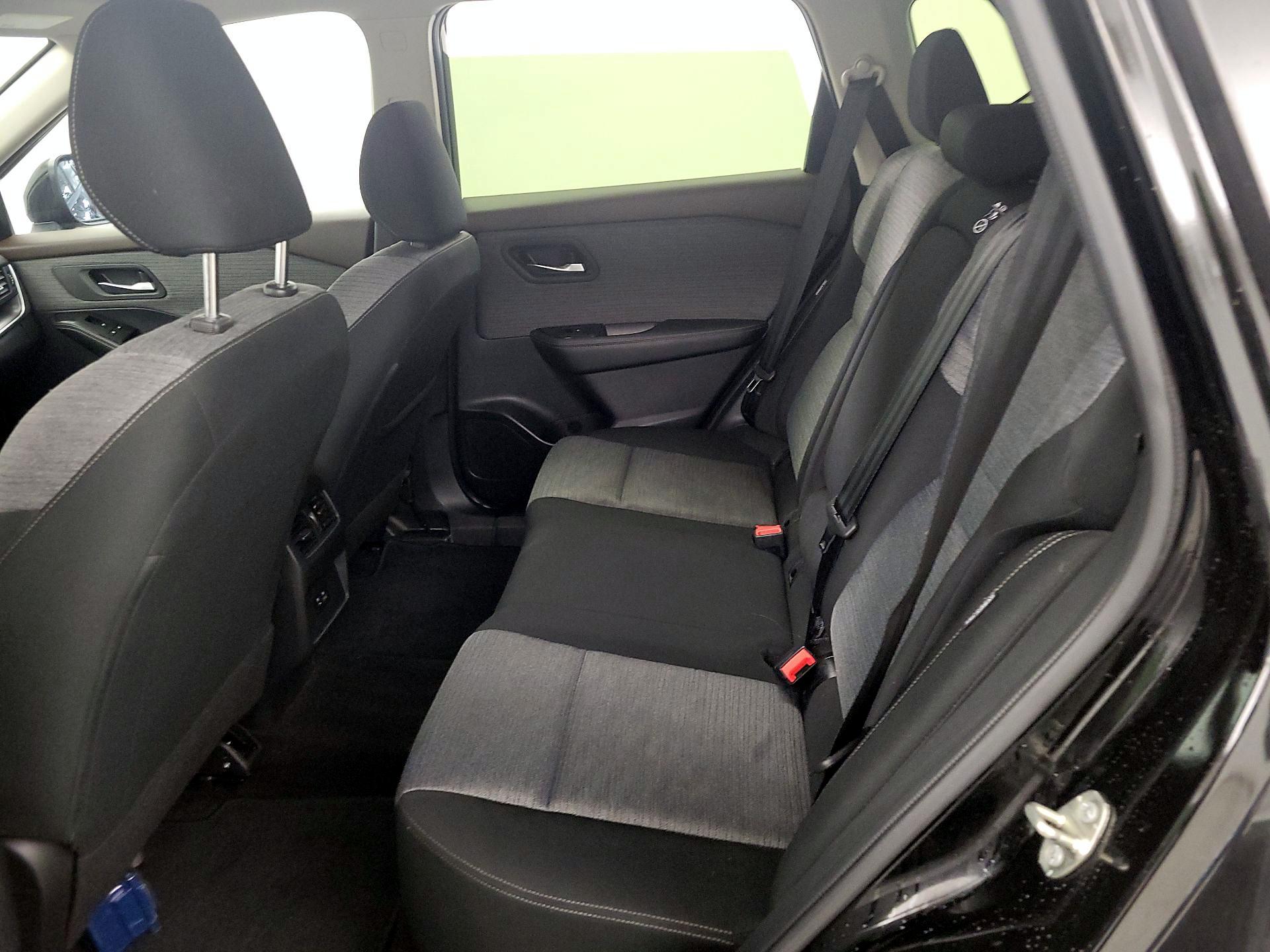 Thumbnail: 2023 Nissan Rogue - 19